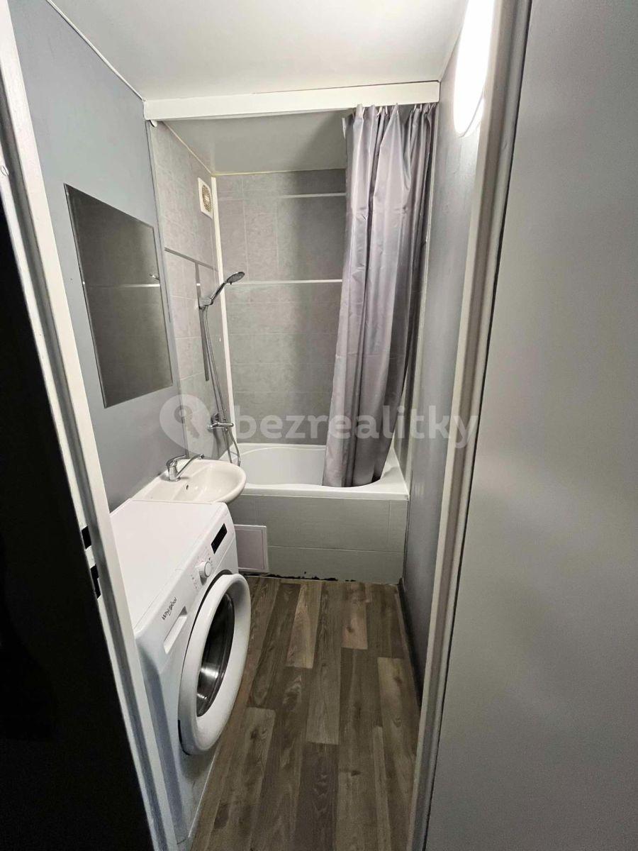 Pronájem bytu 2+kk 40 m², Švédská, Kladno, Středočeský kraj