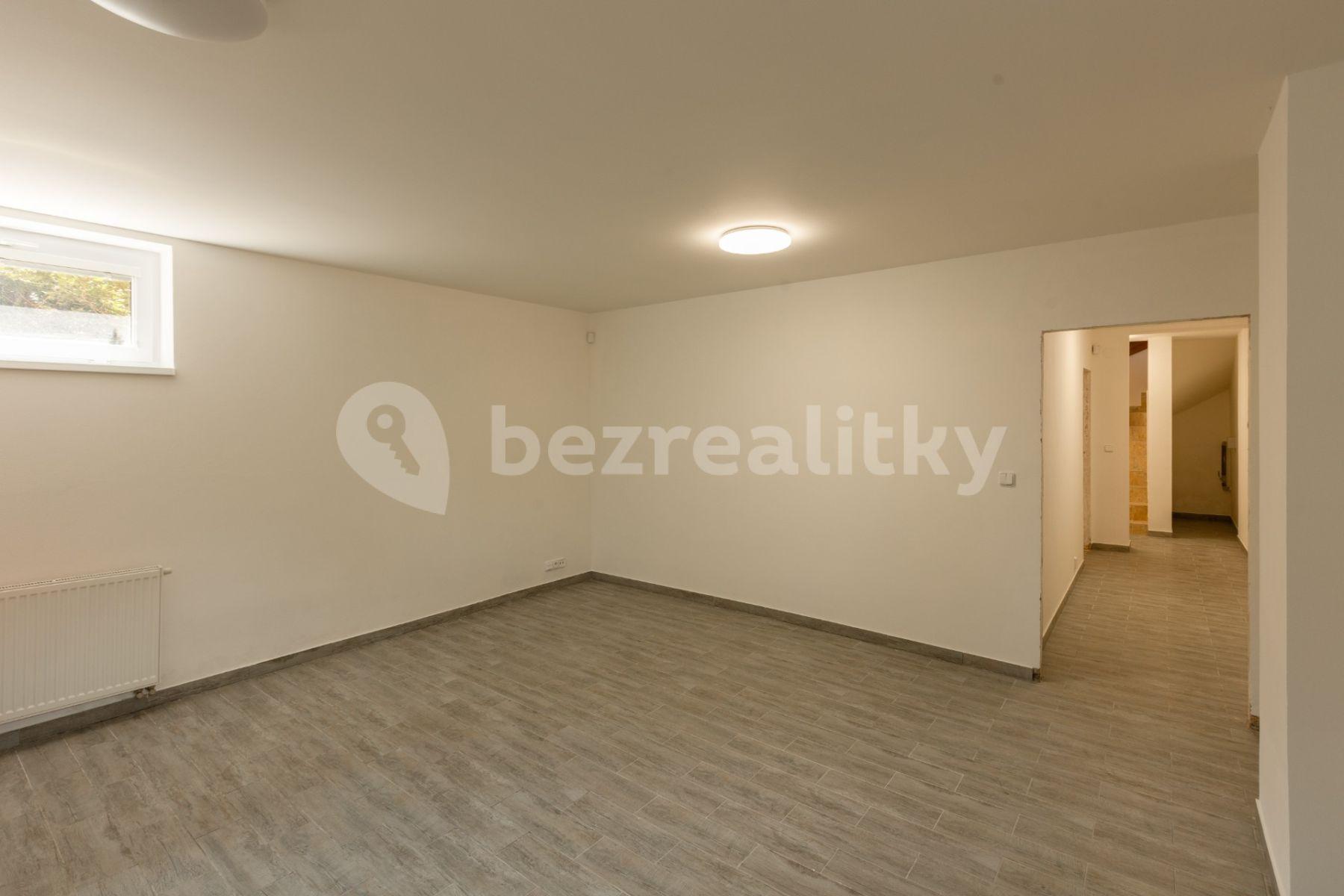 Prodej domu 314 m², pozemek 932 m², Sluštice, Středočeský kraj