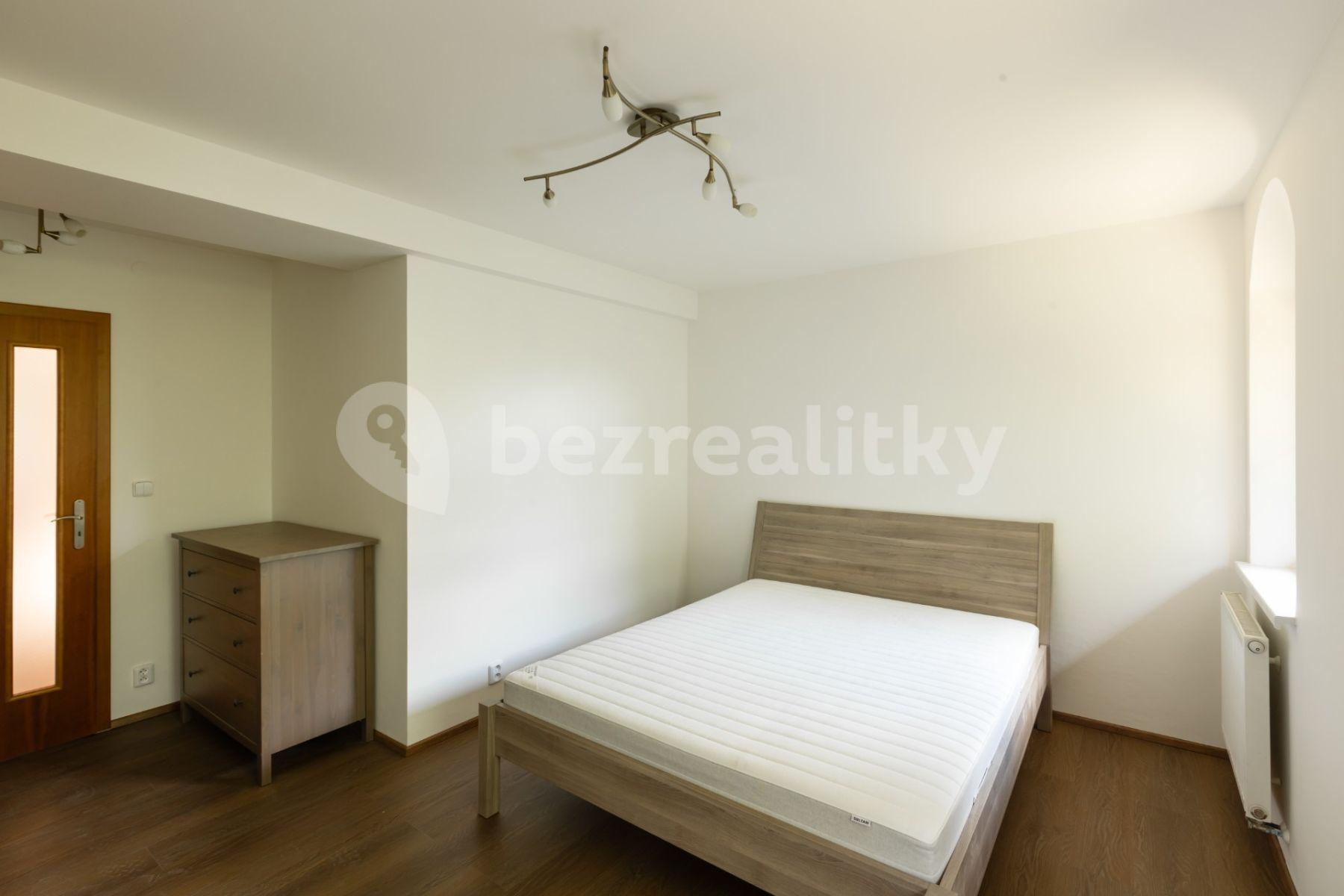 Prodej domu 314 m², pozemek 932 m², Sluštice, Středočeský kraj