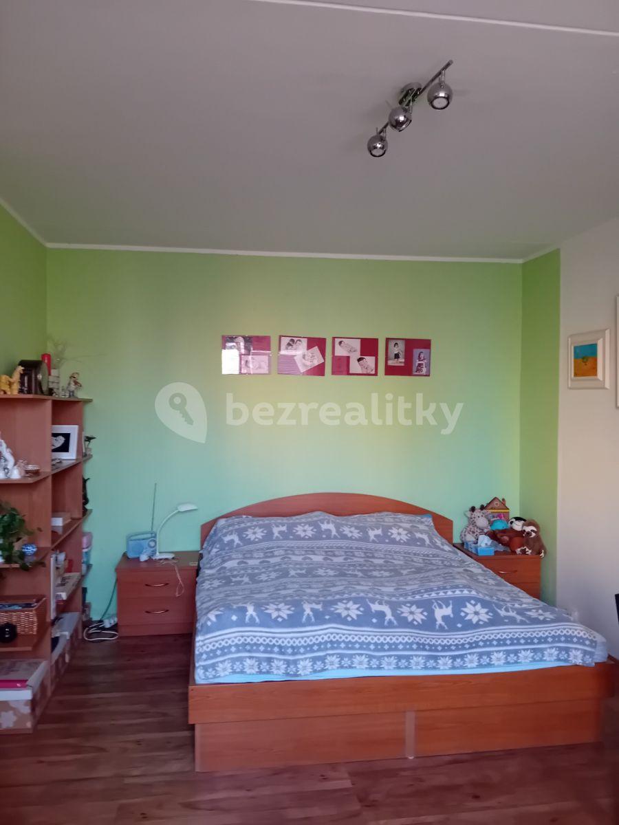 Pronájem bytu 2+kk 40 m², Cholupická, Praha, Praha