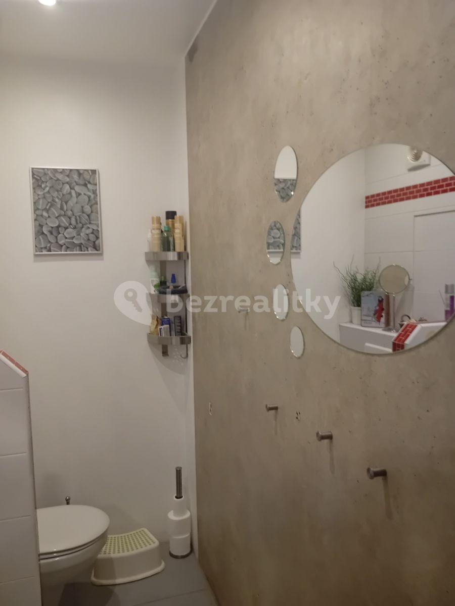 Pronájem bytu 2+kk 40 m², Cholupická, Praha, Praha