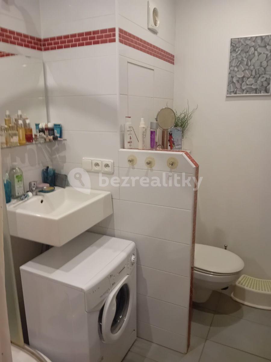 Pronájem bytu 2+kk 40 m², Cholupická, Praha, Praha