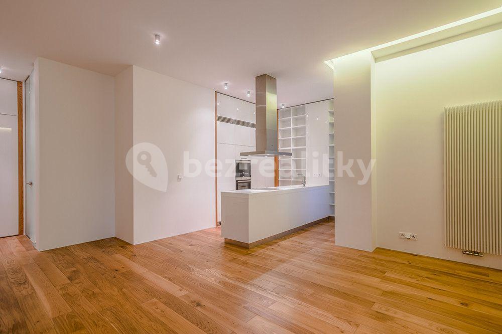 Pronájem bytu 2+kk 89 m², Laubova, Praha, Praha