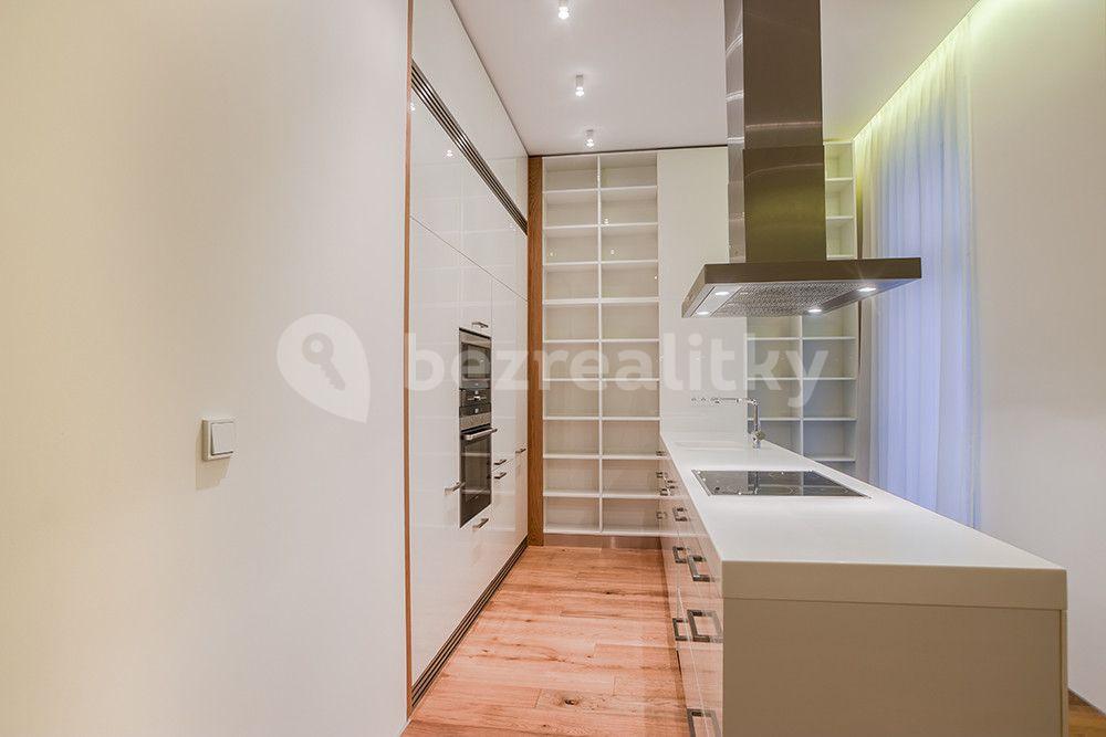 Pronájem bytu 2+kk 89 m², Laubova, Praha, Praha