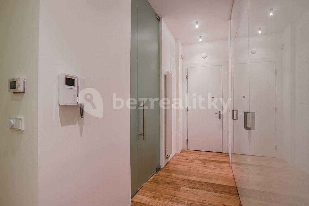 Pronájem bytu 2+kk 89 m², Laubova, Praha, Praha