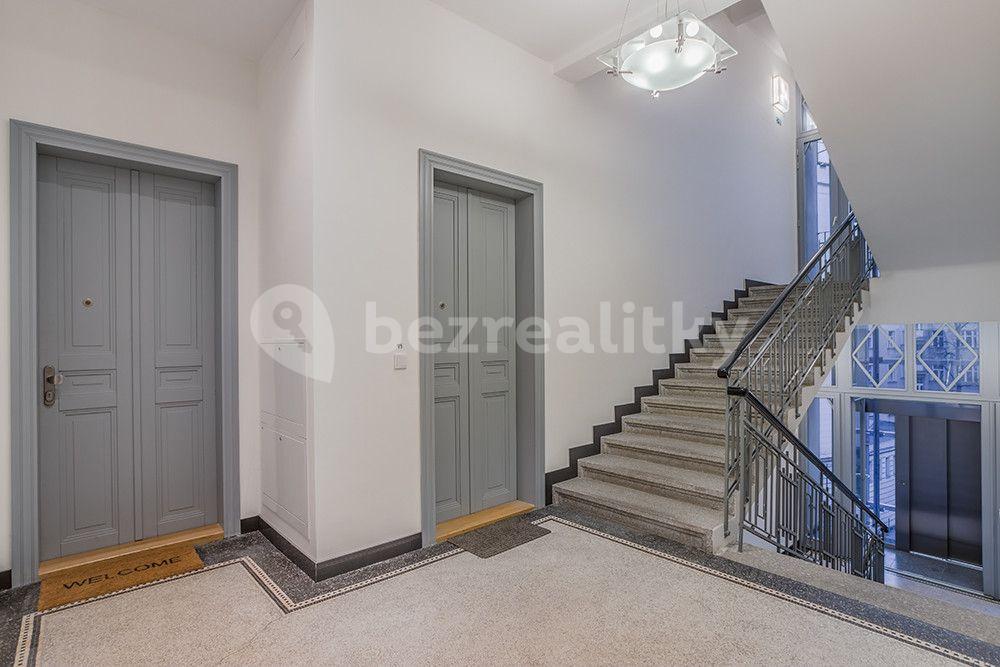 Pronájem bytu 2+kk 89 m², Laubova, Praha, Praha