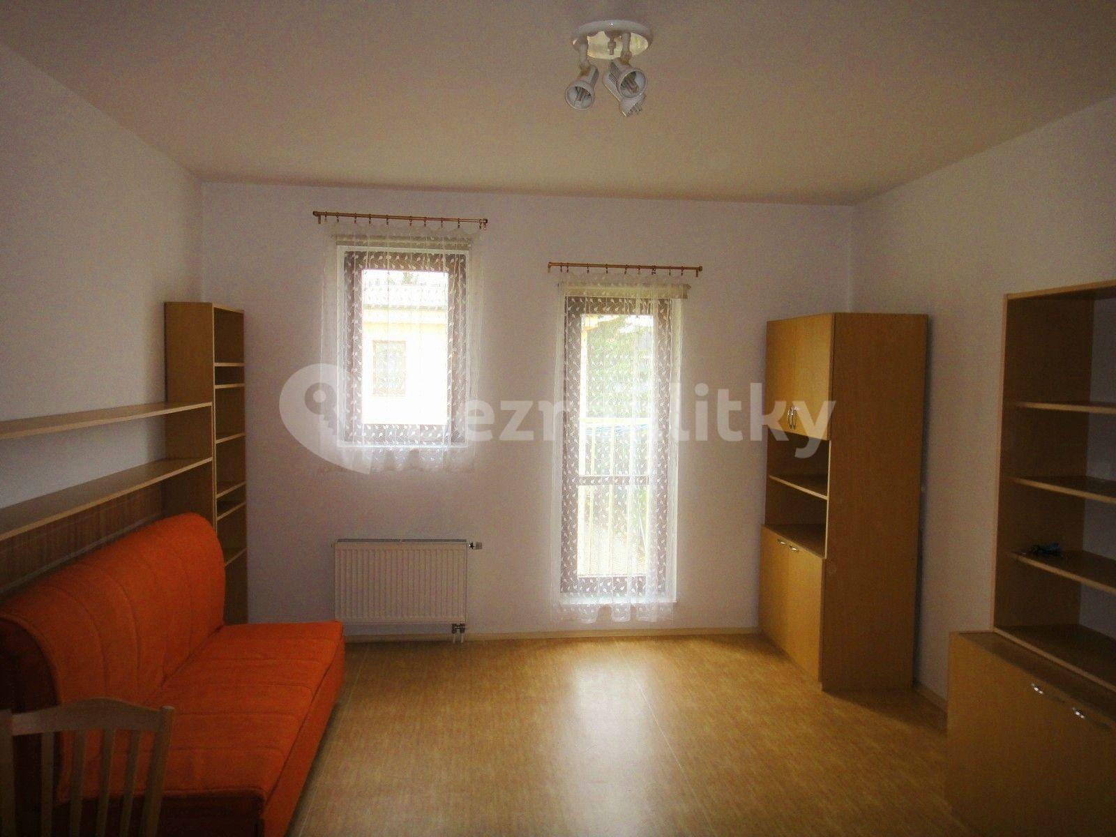 Pronájem bytu 1+kk 30 m², Školská, Hostivice, Středočeský kraj