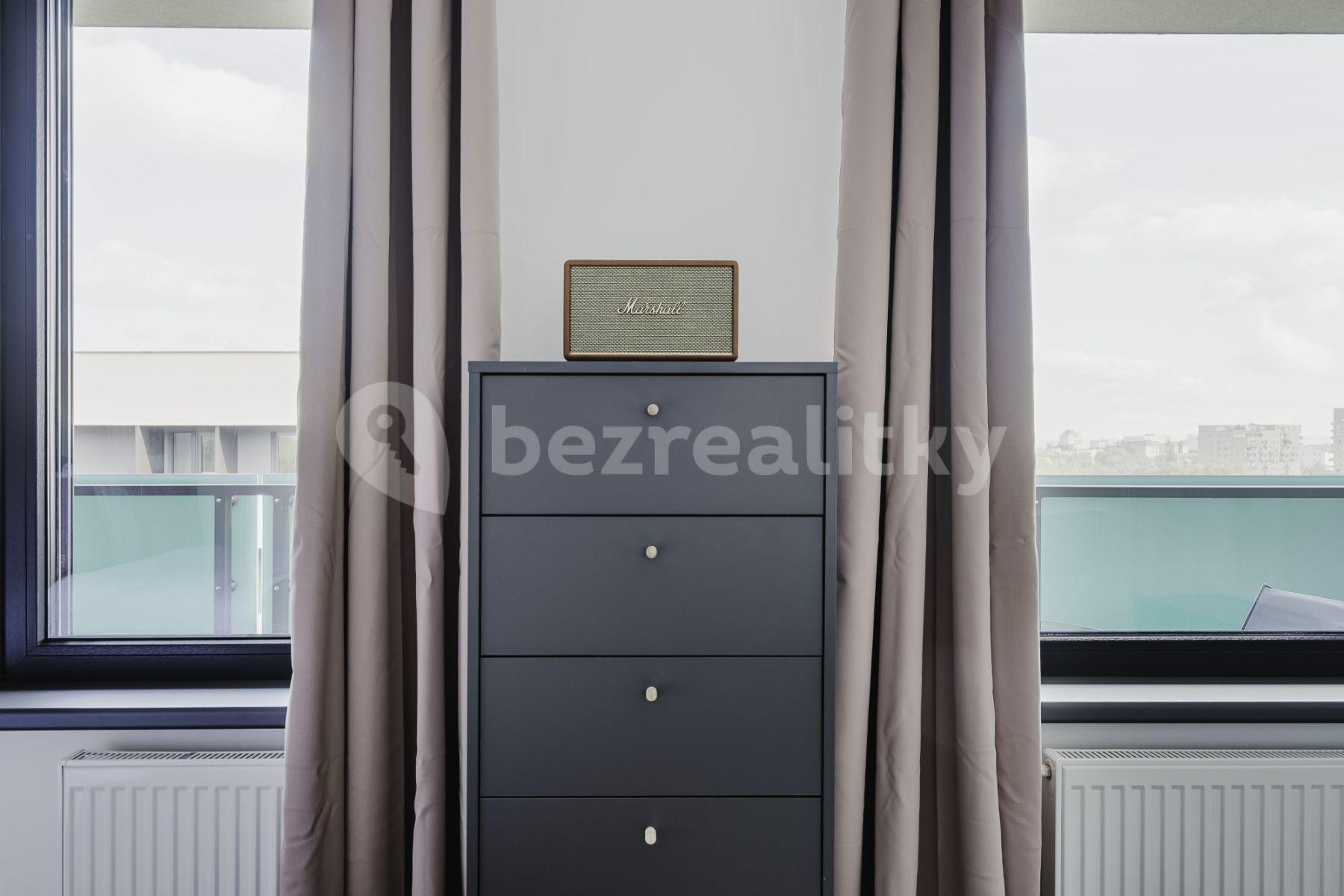 Pronájem bytu 1+1 32 m², Olgy Havlové, Praha, Praha