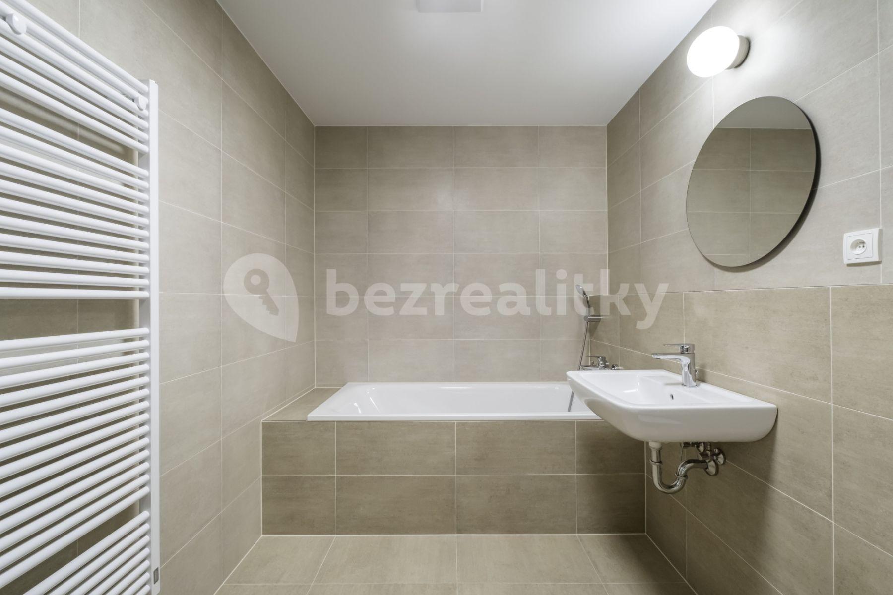 Pronájem bytu 1+1 32 m², Olgy Havlové, Praha, Praha