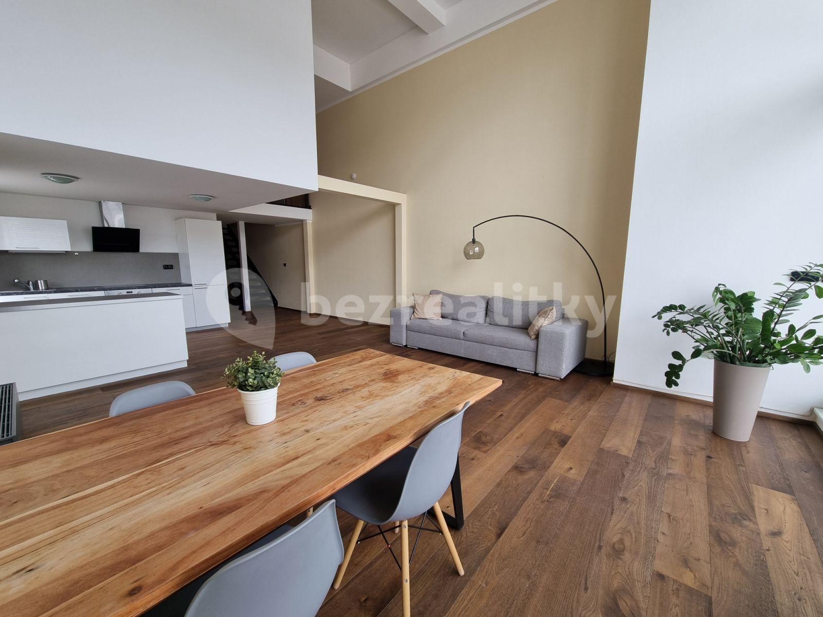 Pronájem bytu 4+1 190 m², Křižíkova a, Praha, Praha