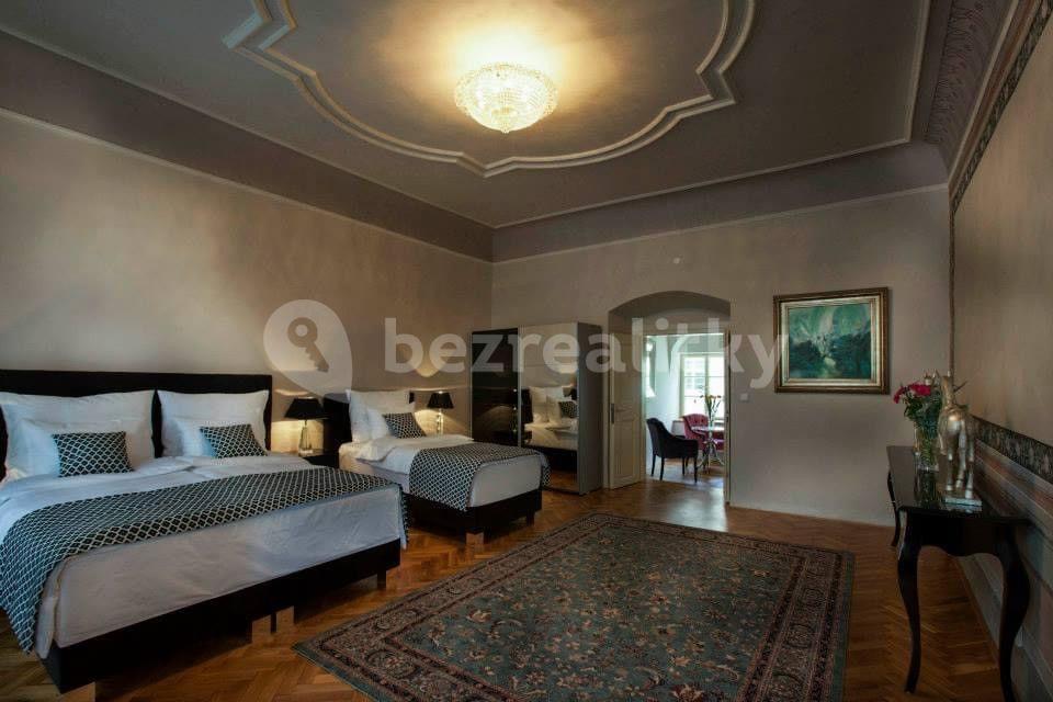 Pronájem bytu 3+1 130 m², Michalská, Praha, Praha