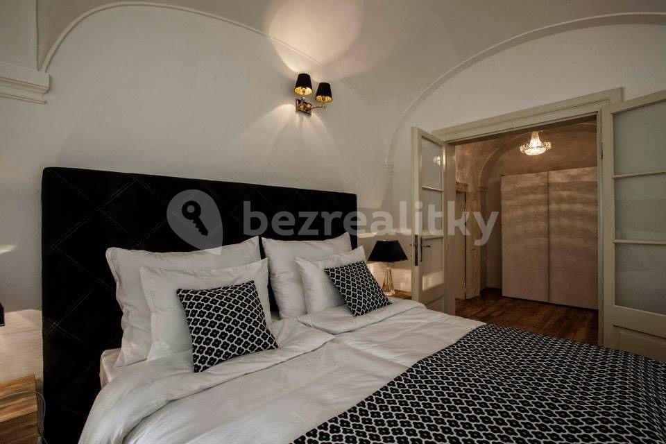 Pronájem bytu 3+1 130 m², Michalská, Praha, Praha