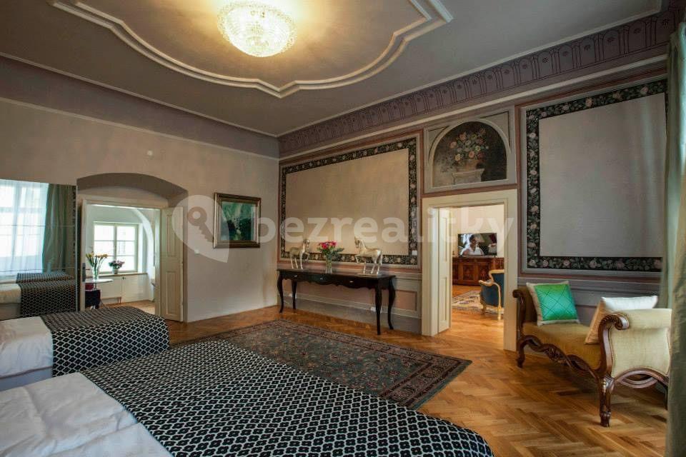 Pronájem bytu 3+1 130 m², Michalská, Praha, Praha