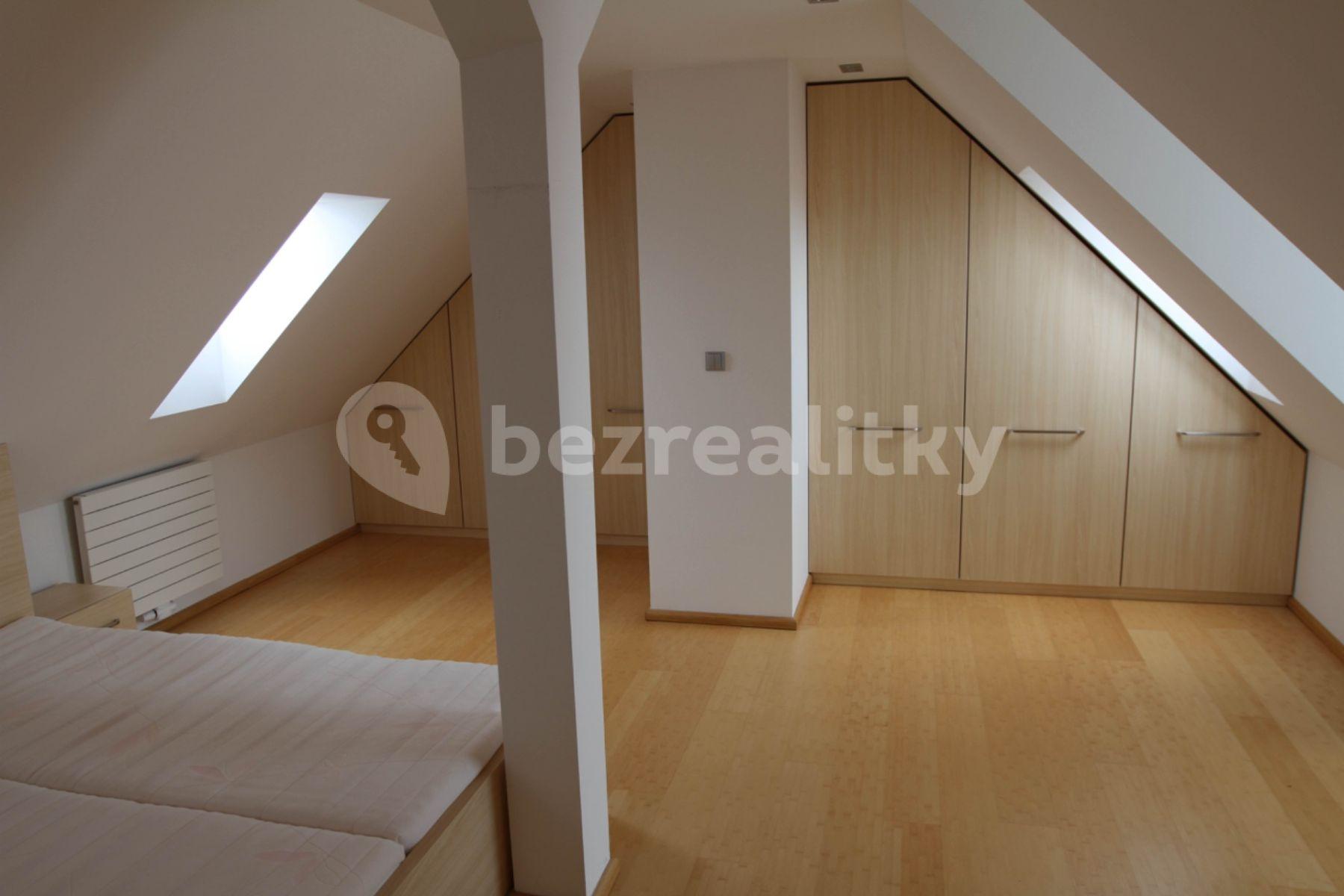 Pronájem bytu 2+kk 103 m², U Družstva Ideál, Praha, Praha