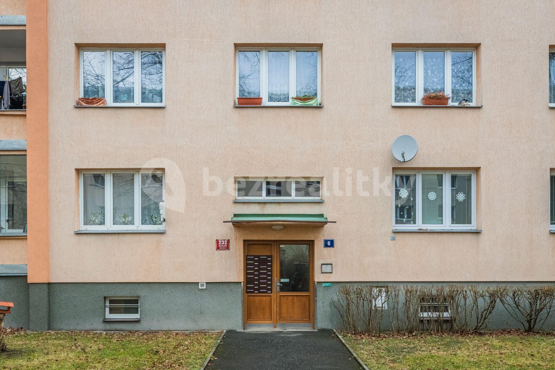 Pronájem bytu 2+1 55 m², Peštukova, Praha, Praha