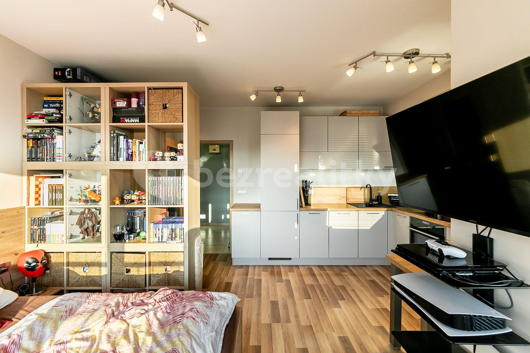 Prodej bytu 1+kk 34 m², Oty Bubeníčka, Praha, Praha