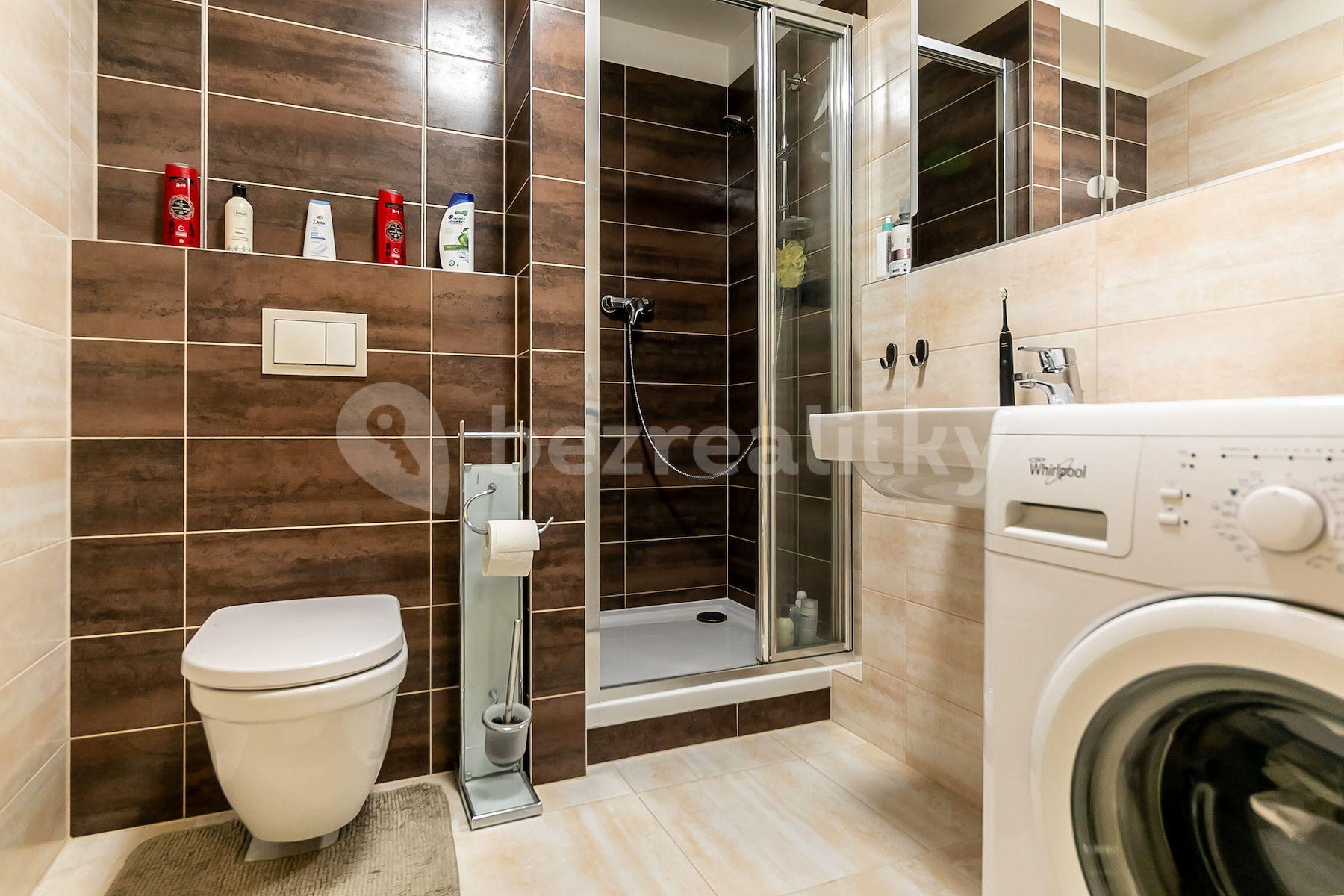 Prodej bytu 1+kk 34 m², Oty Bubeníčka, Praha, Praha