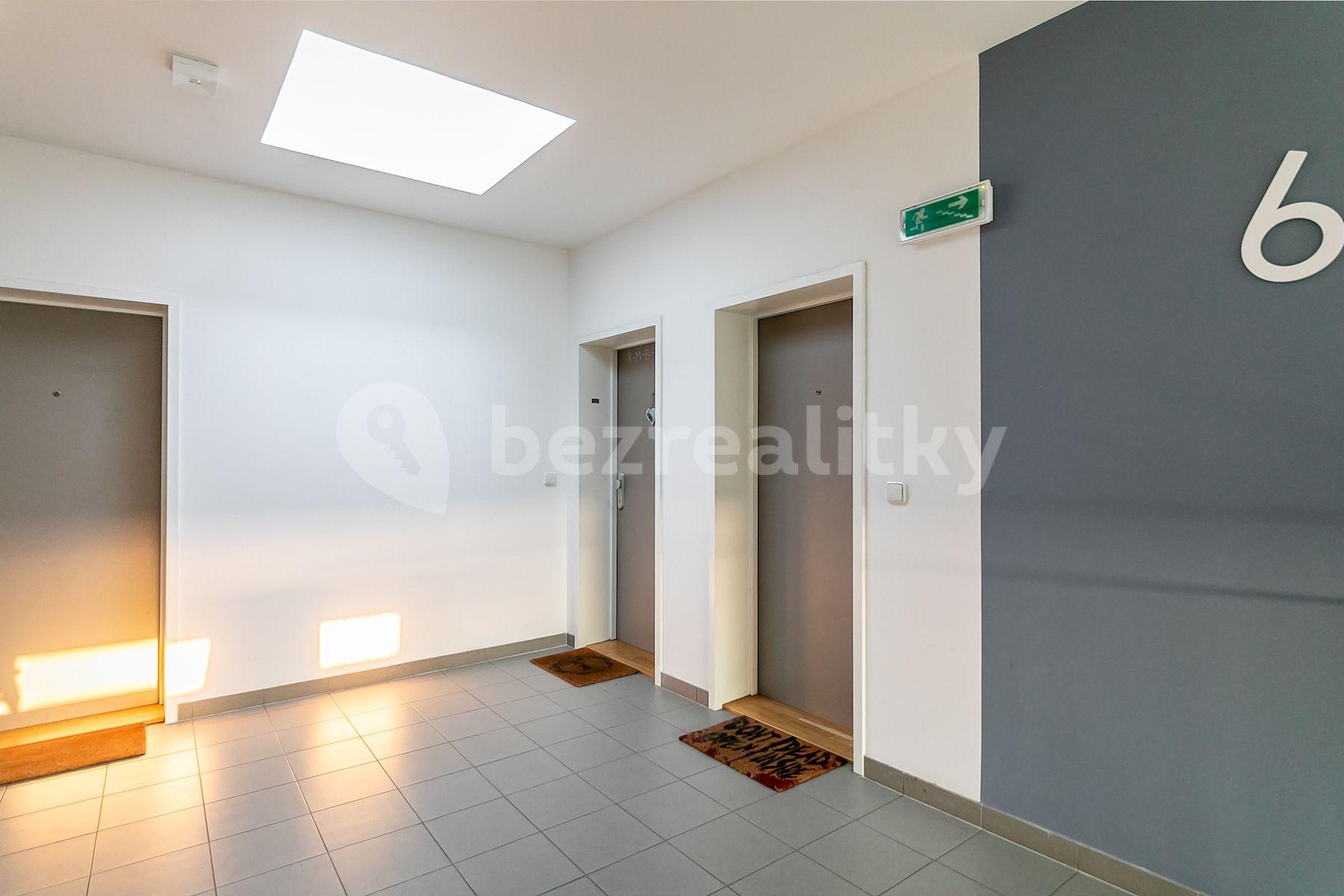 Prodej bytu 1+kk 34 m², Oty Bubeníčka, Praha, Praha