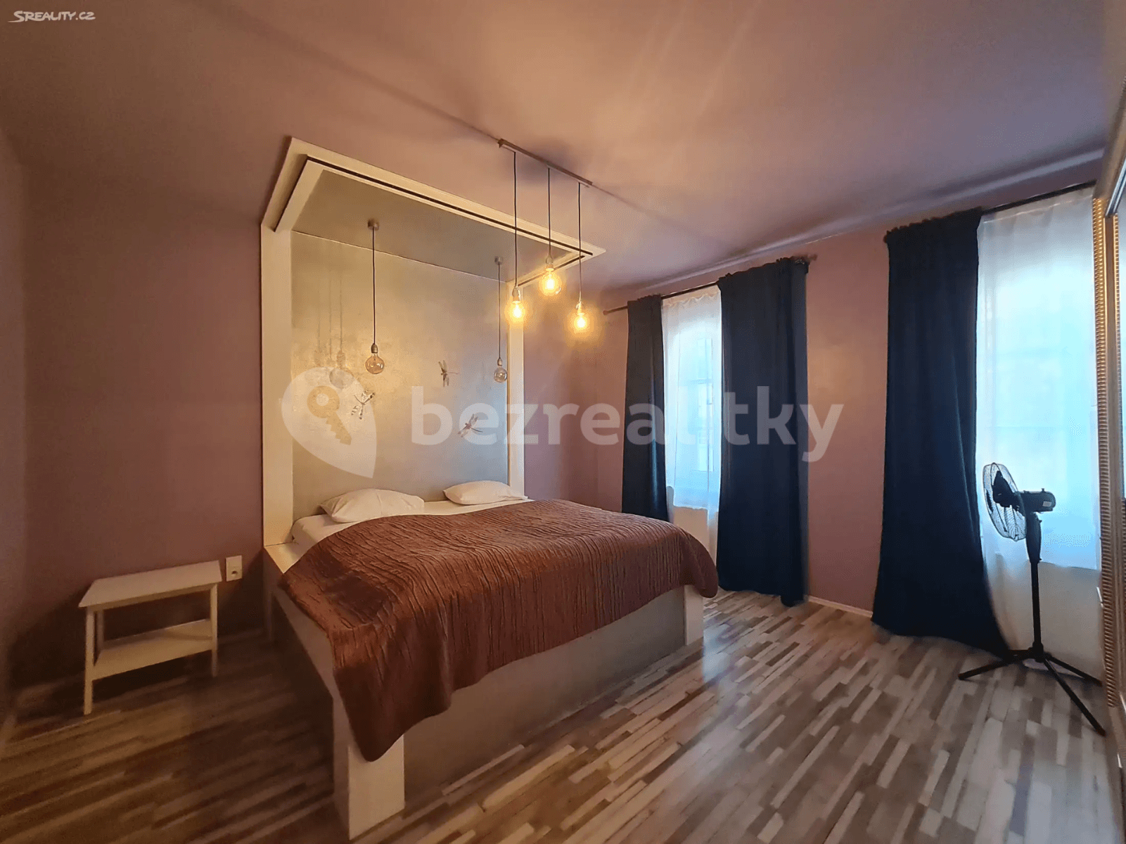 Pronájem bytu 2+kk 52 m², Truhlářská, Praha, Praha