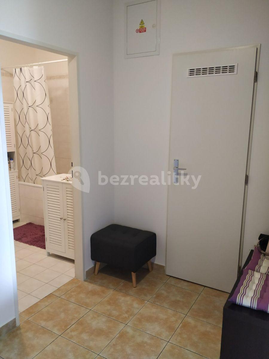 Pronájem bytu 2+kk 53 m², Bechlínská, Praha, Praha