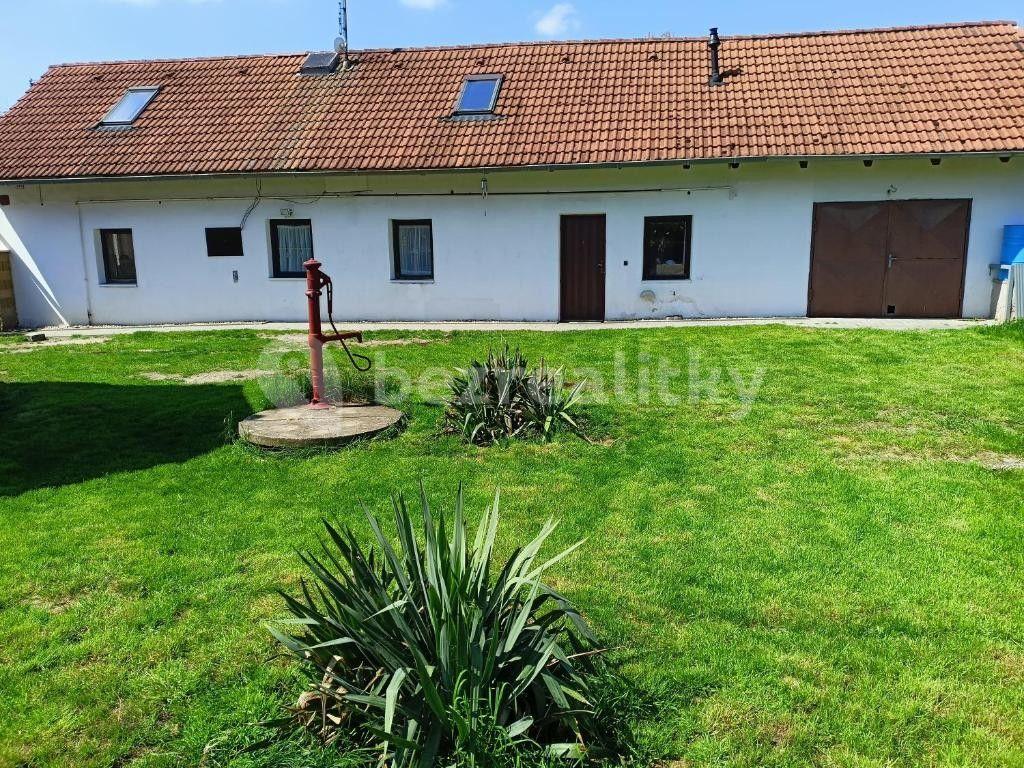 Prodej domu 111 m², pozemek 475 m², Krakovany, Středočeský kraj