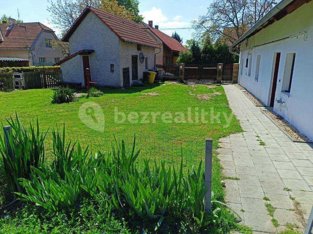 Prodej domu 111 m², pozemek 475 m², Krakovany, Středočeský kraj