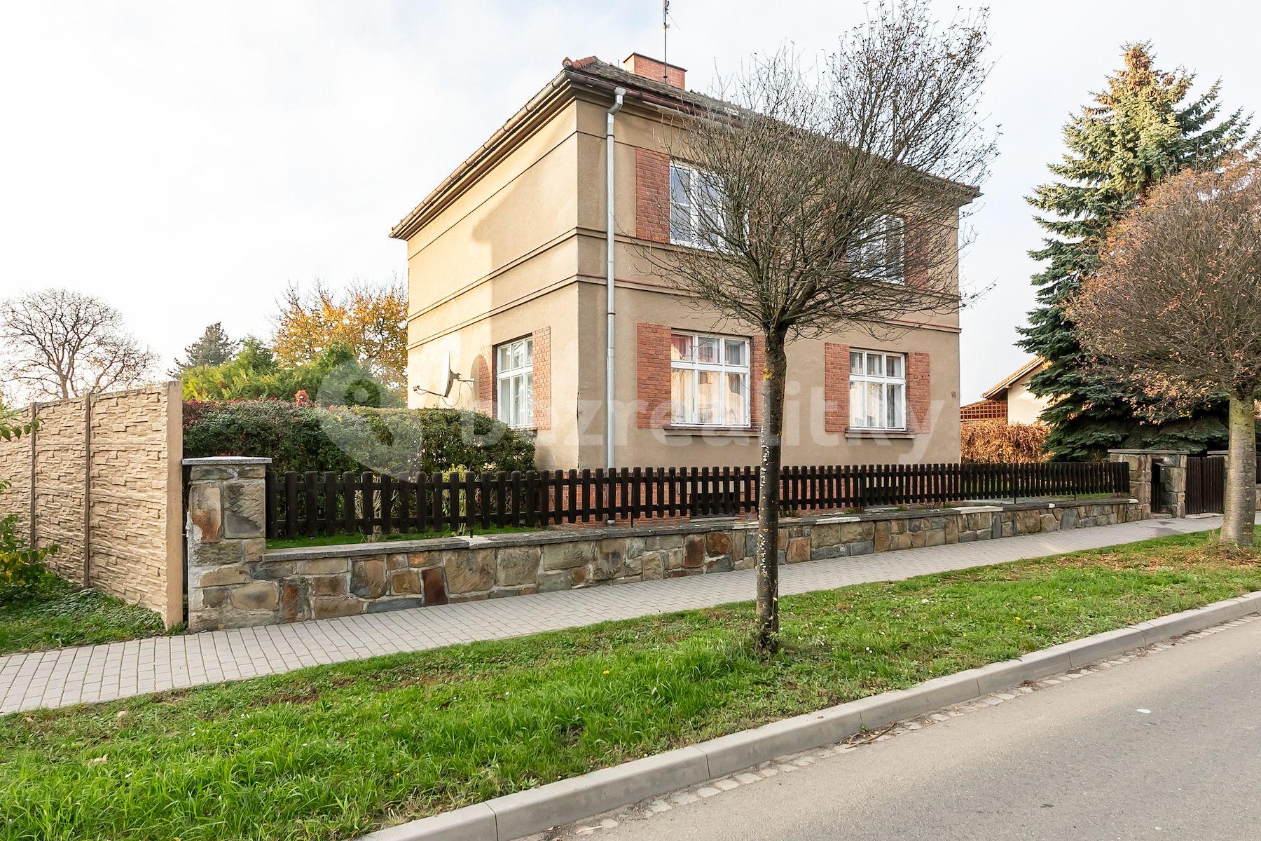 Prodej domu 180 m², pozemek 1.880 m², Hněvotín, Hněvotín, Olomoucký kraj