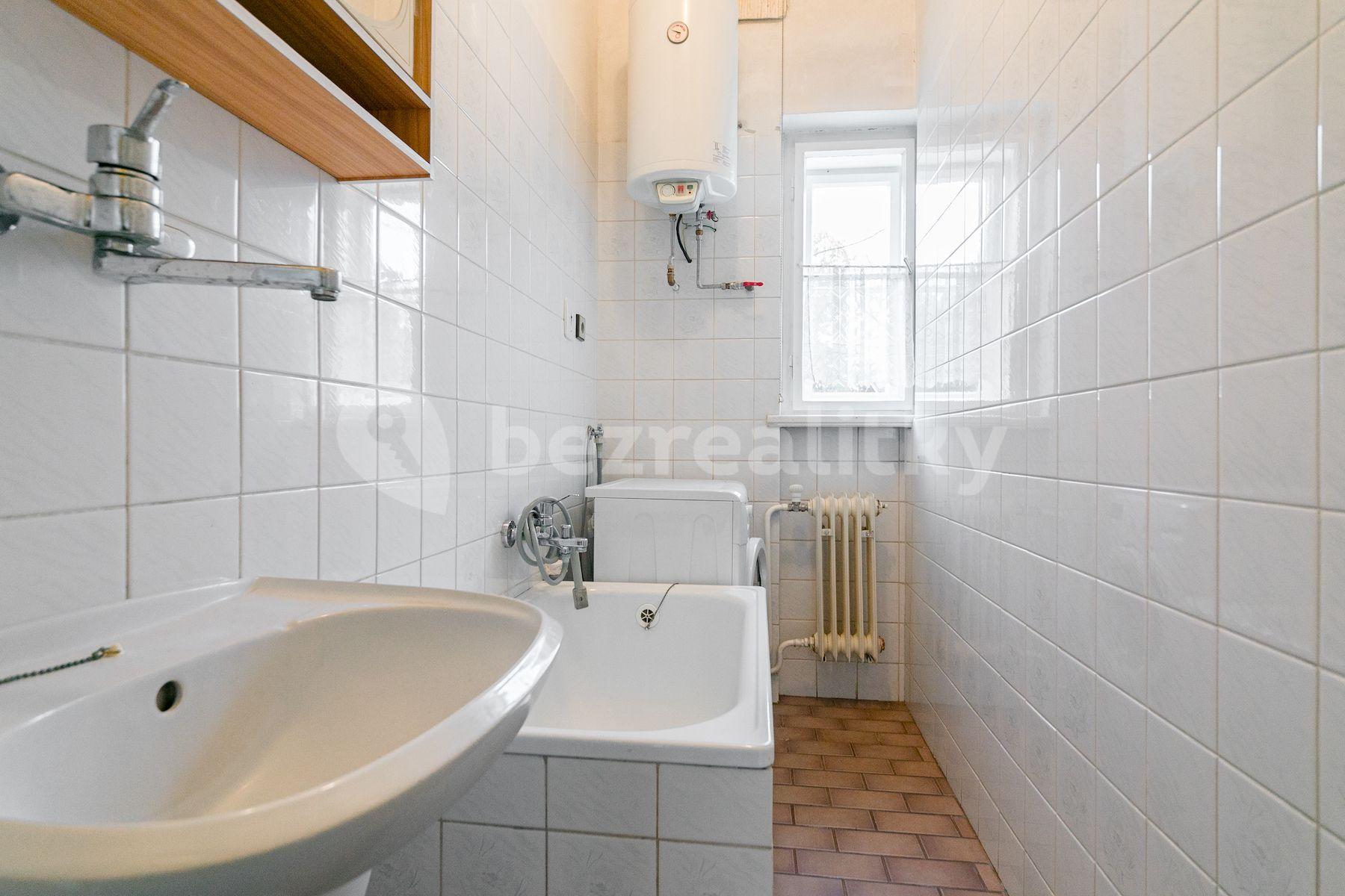 Prodej domu 180 m², pozemek 1.880 m², Hněvotín, Hněvotín, Olomoucký kraj