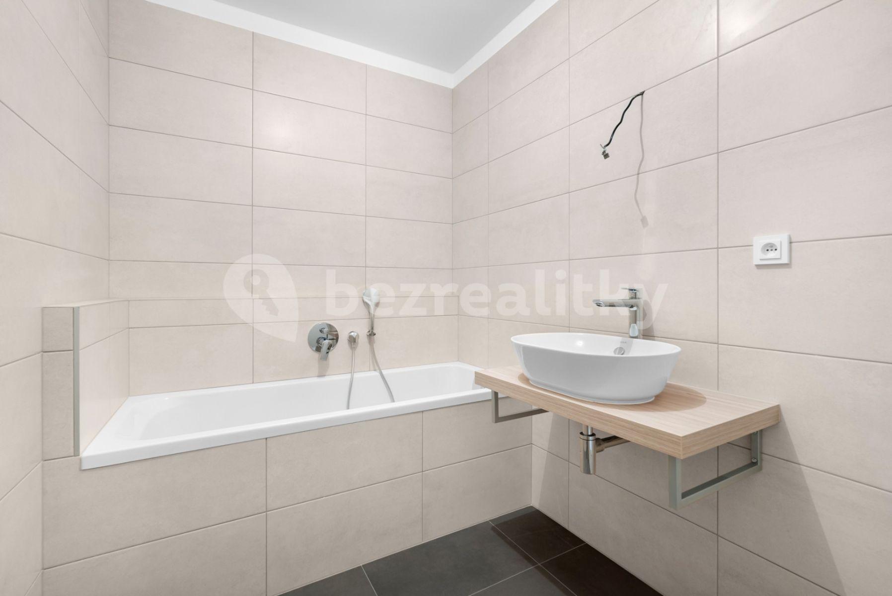 Prodej bytu 3+kk 77 m², Viktora Olivy, Nové Strašecí, Středočeský kraj