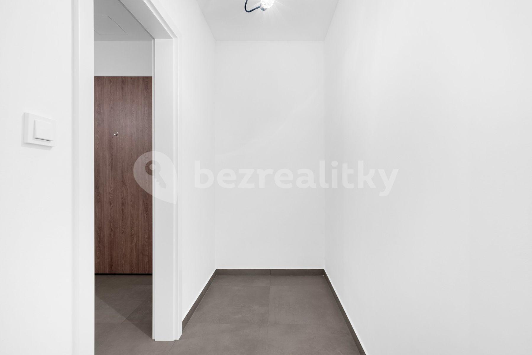 Prodej bytu 2+kk 62 m², Viktora Olivy, Nové Strašecí, Středočeský kraj