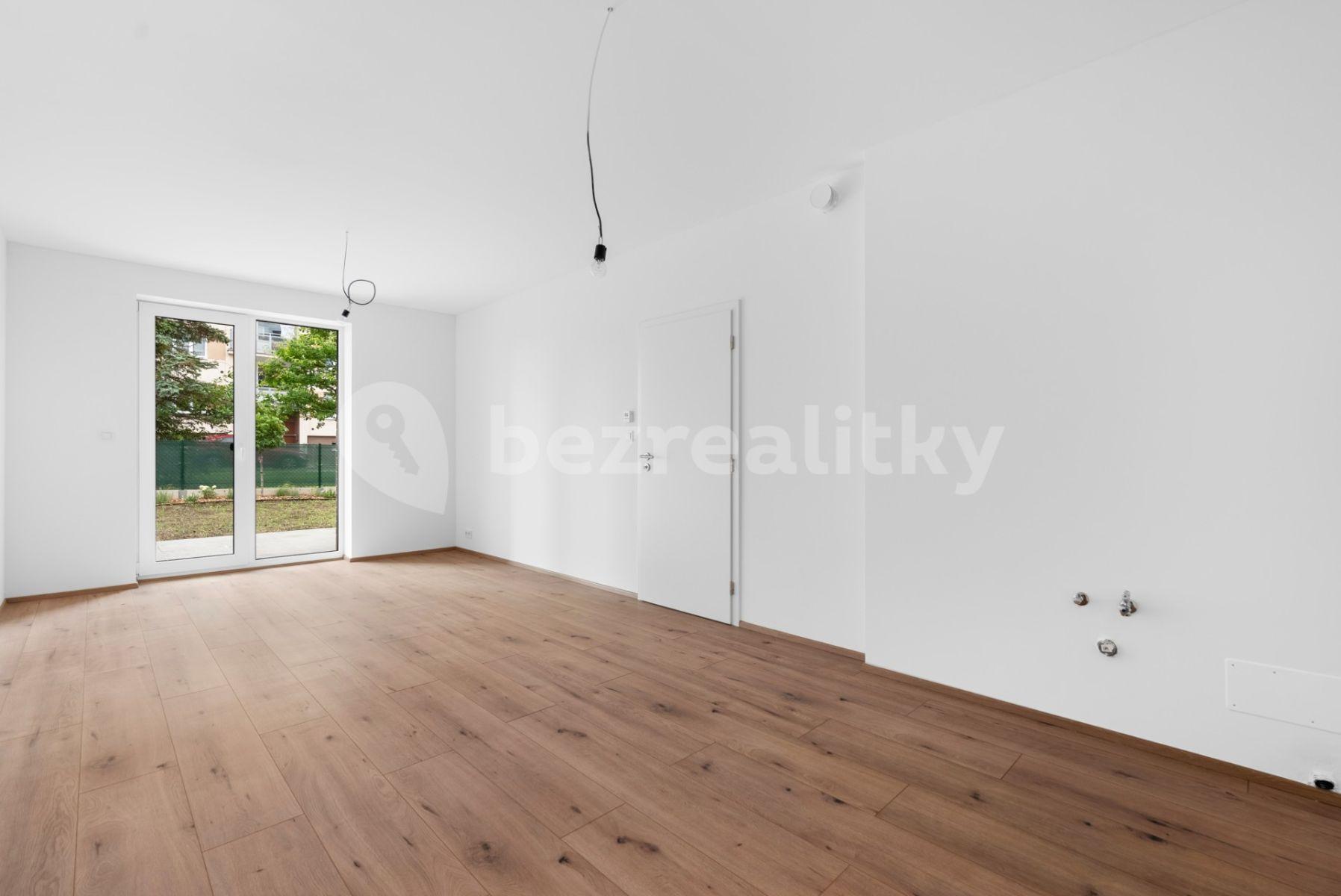 Prodej bytu 2+kk 44 m², Viktora Olivy, Nové Strašecí, Středočeský kraj