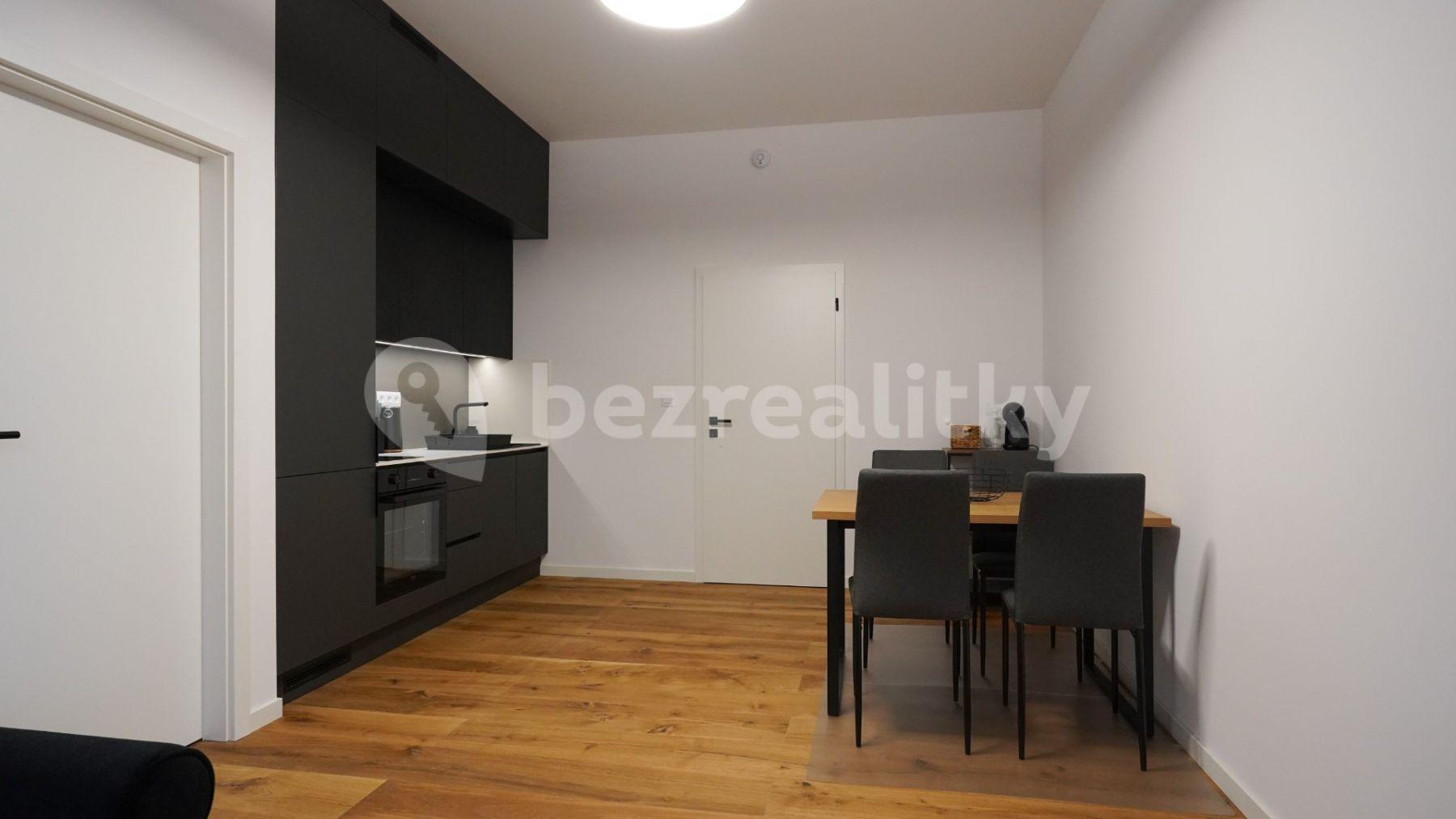 Pronájem bytu 2+kk 38 m², Lounských, Praha, Praha