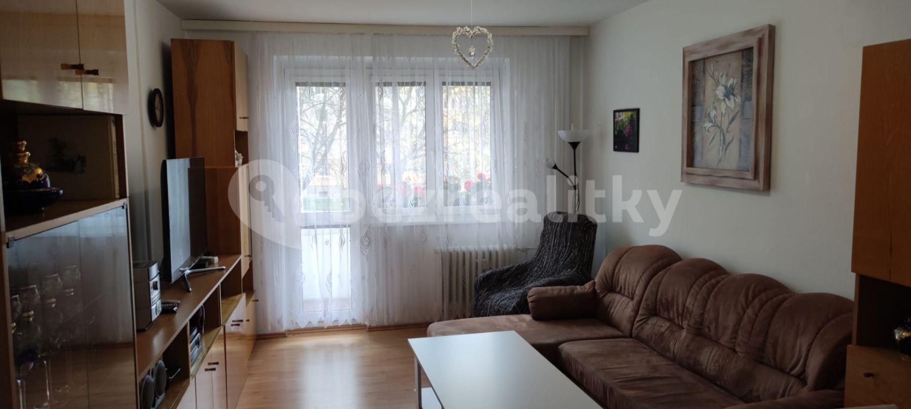 Prodej bytu 2+1 55 m², Budovatelů, Karlovy Vary, Karlovarský kraj