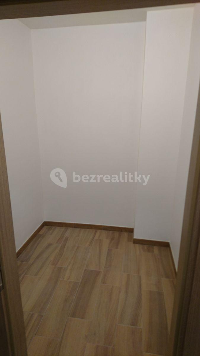 Pronájem bytu 2+kk 55 m², náměstí Generála Kutlvašra, Praha, Praha