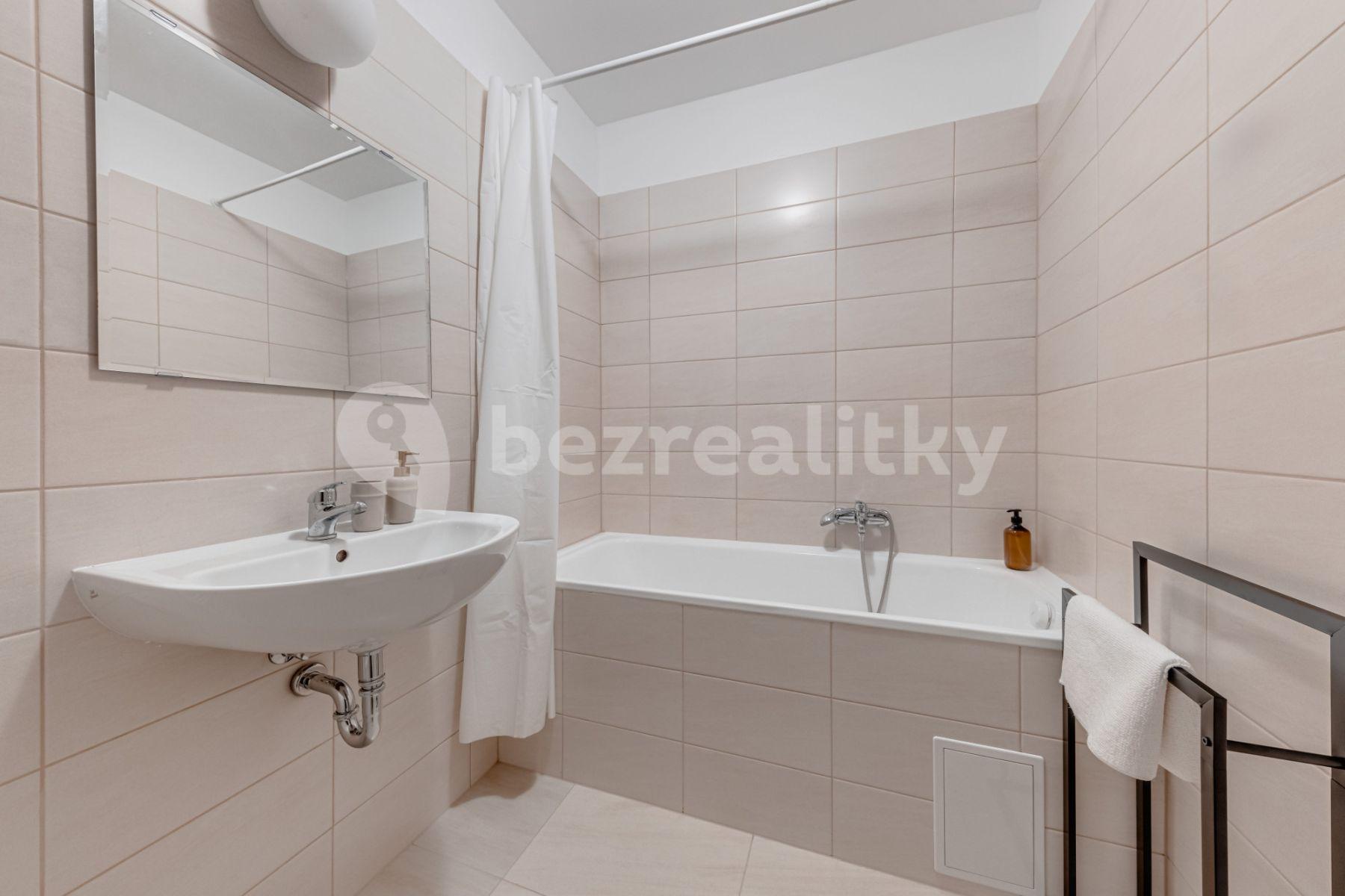 Pronájem bytu 1+1 33 m², Víta Nejedlého, Praha, Praha