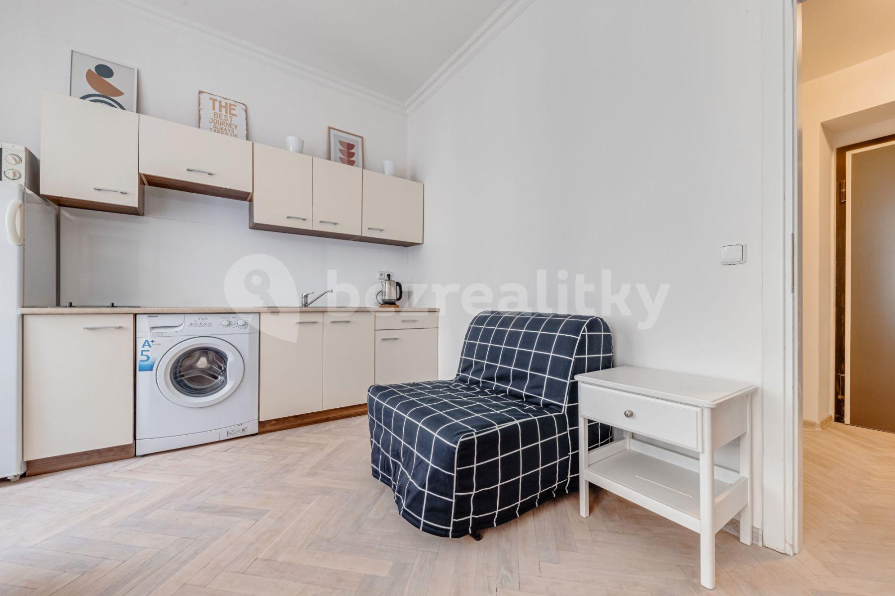 Pronájem bytu 1+1 33 m², Víta Nejedlého, Praha, Praha