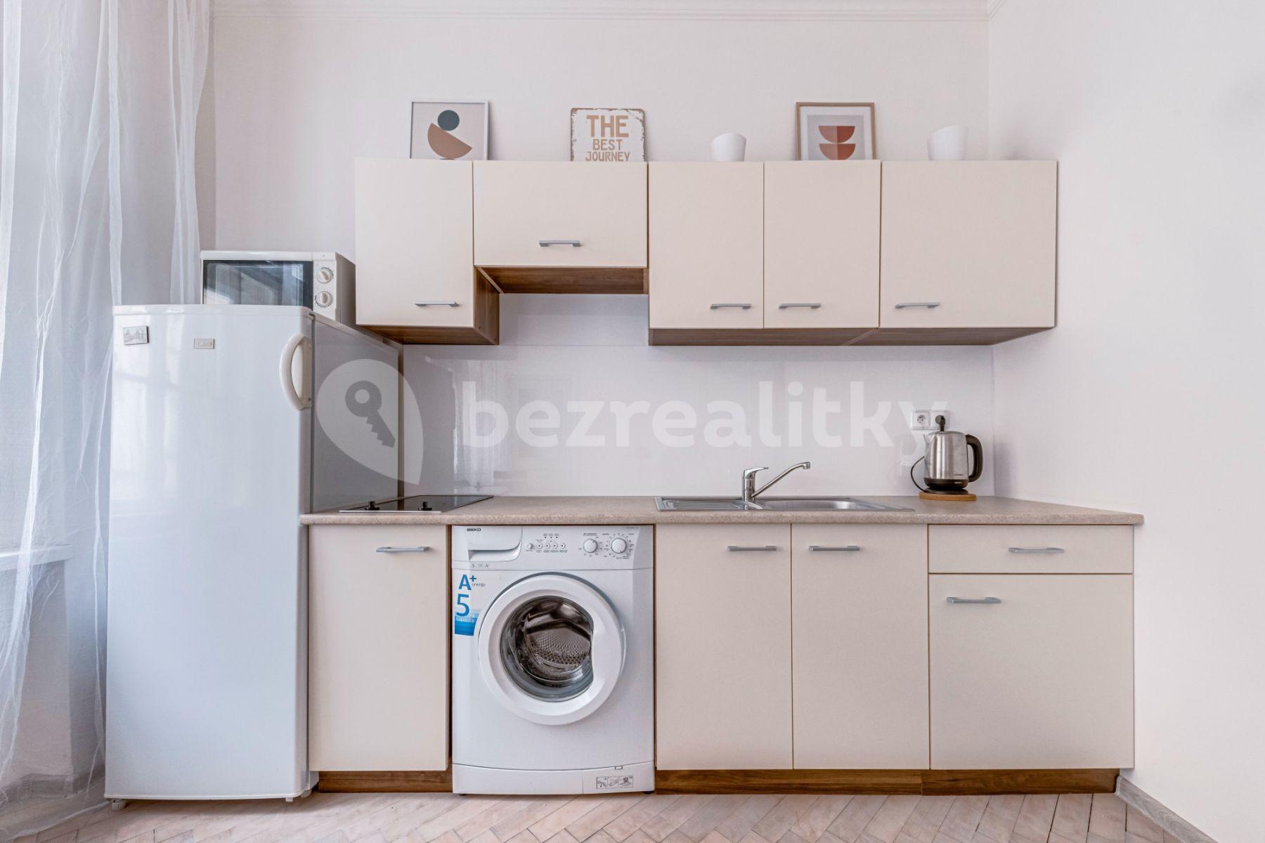 Pronájem bytu 1+1 33 m², Víta Nejedlého, Praha, Praha