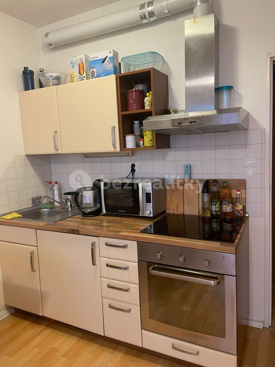 Pronájem bytu 1+kk 39 m², Podkovářská, Praha, Praha