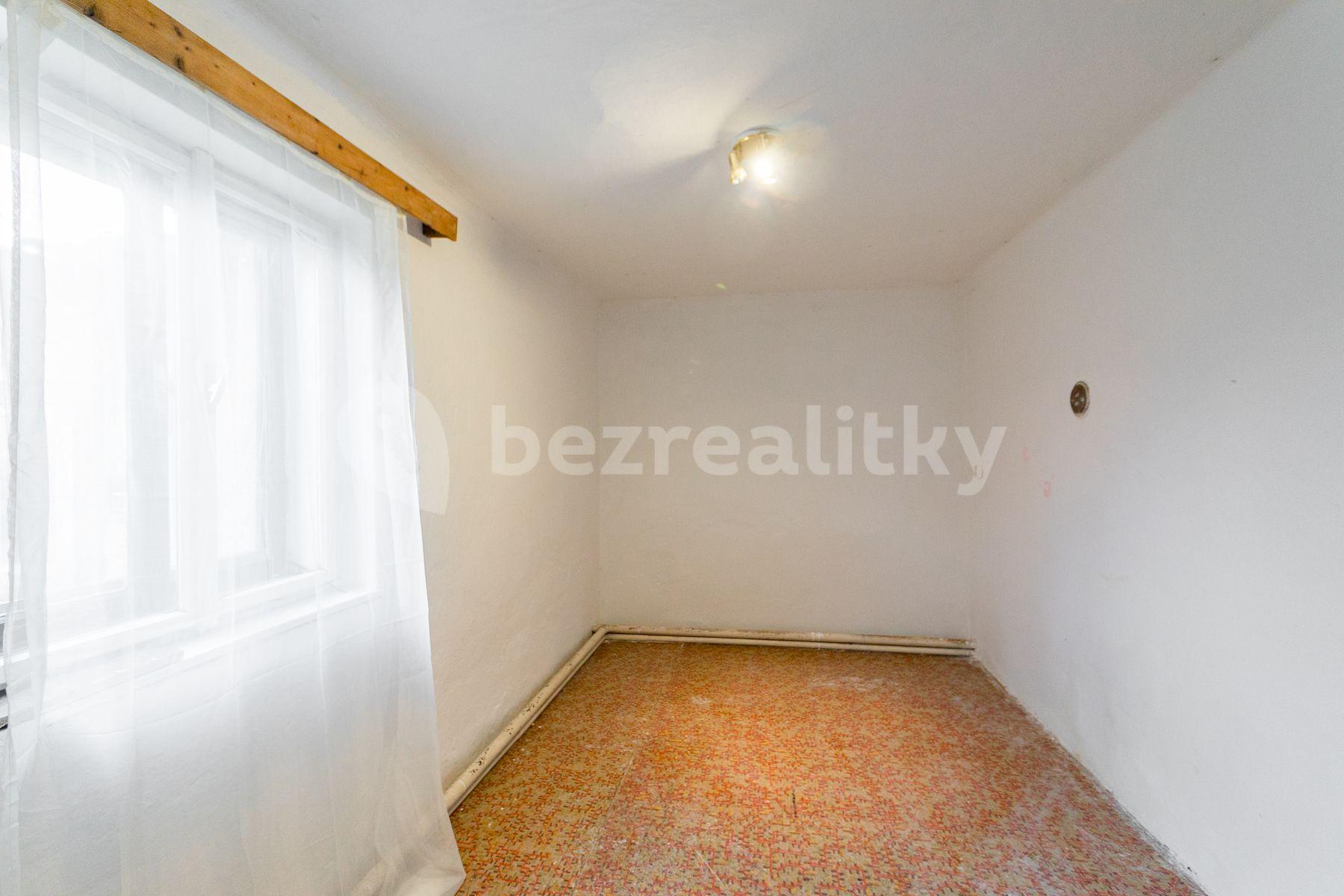 Prodej domu 49 m², pozemek 284 m², Korycany, Neratovice, Středočeský kraj