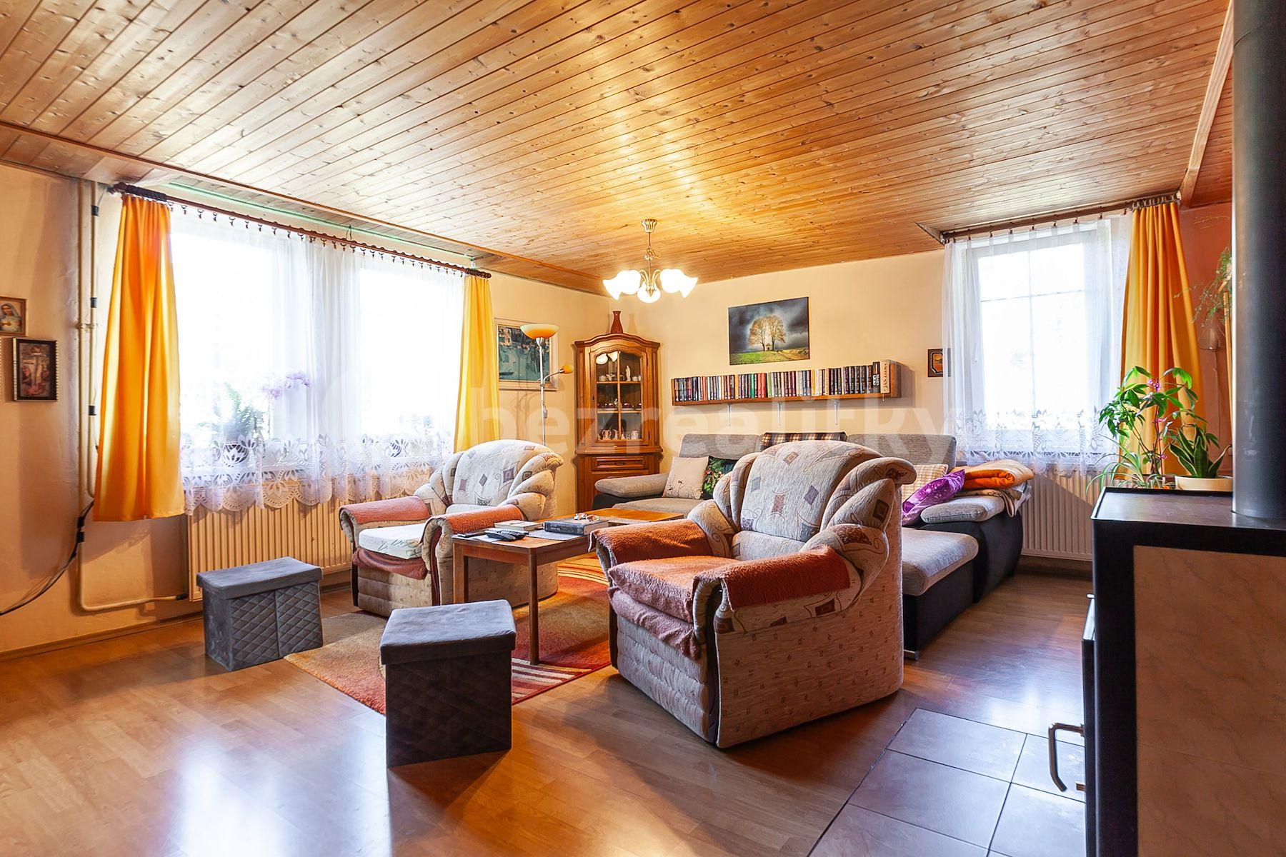 Prodej domu 213 m², pozemek 1.393 m², Bulovka, Bulovka, Liberecký kraj