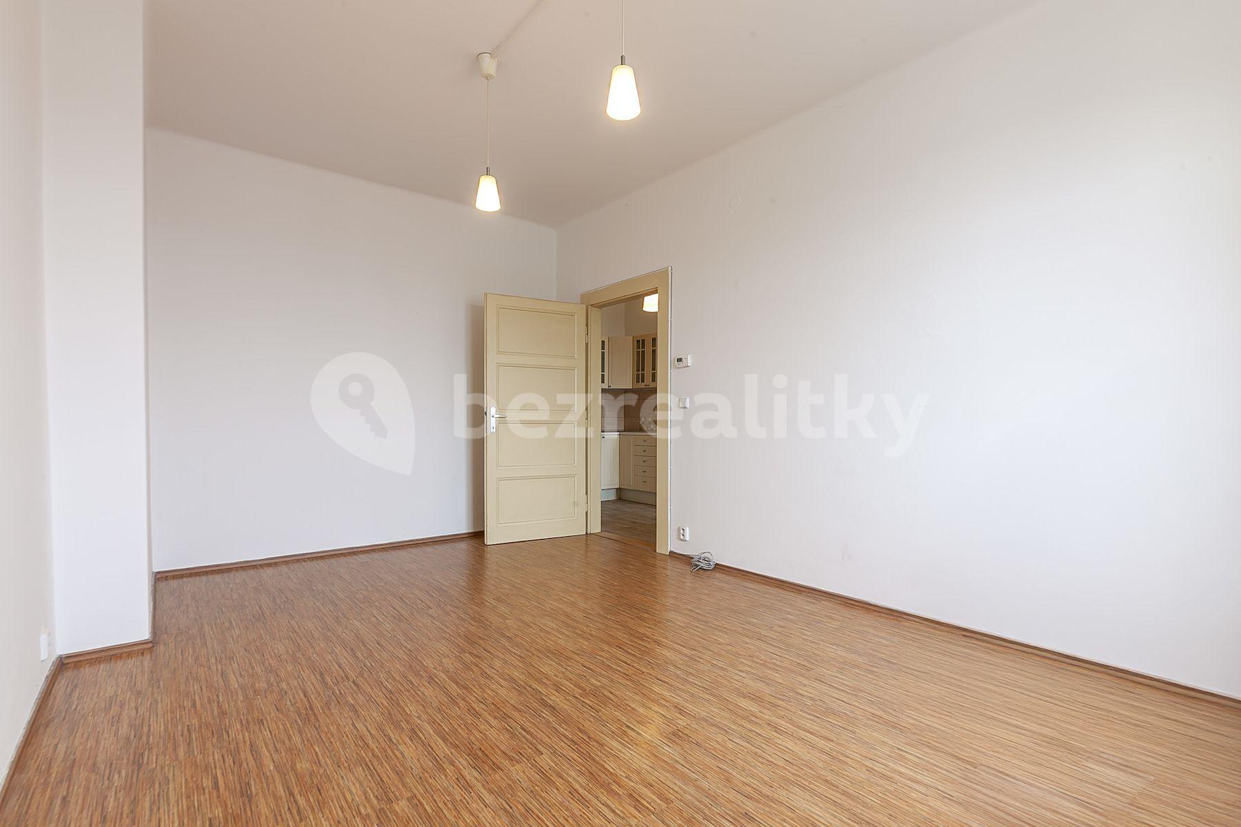 Prodej bytu 2+kk 54 m², 5. května, Praha, Praha