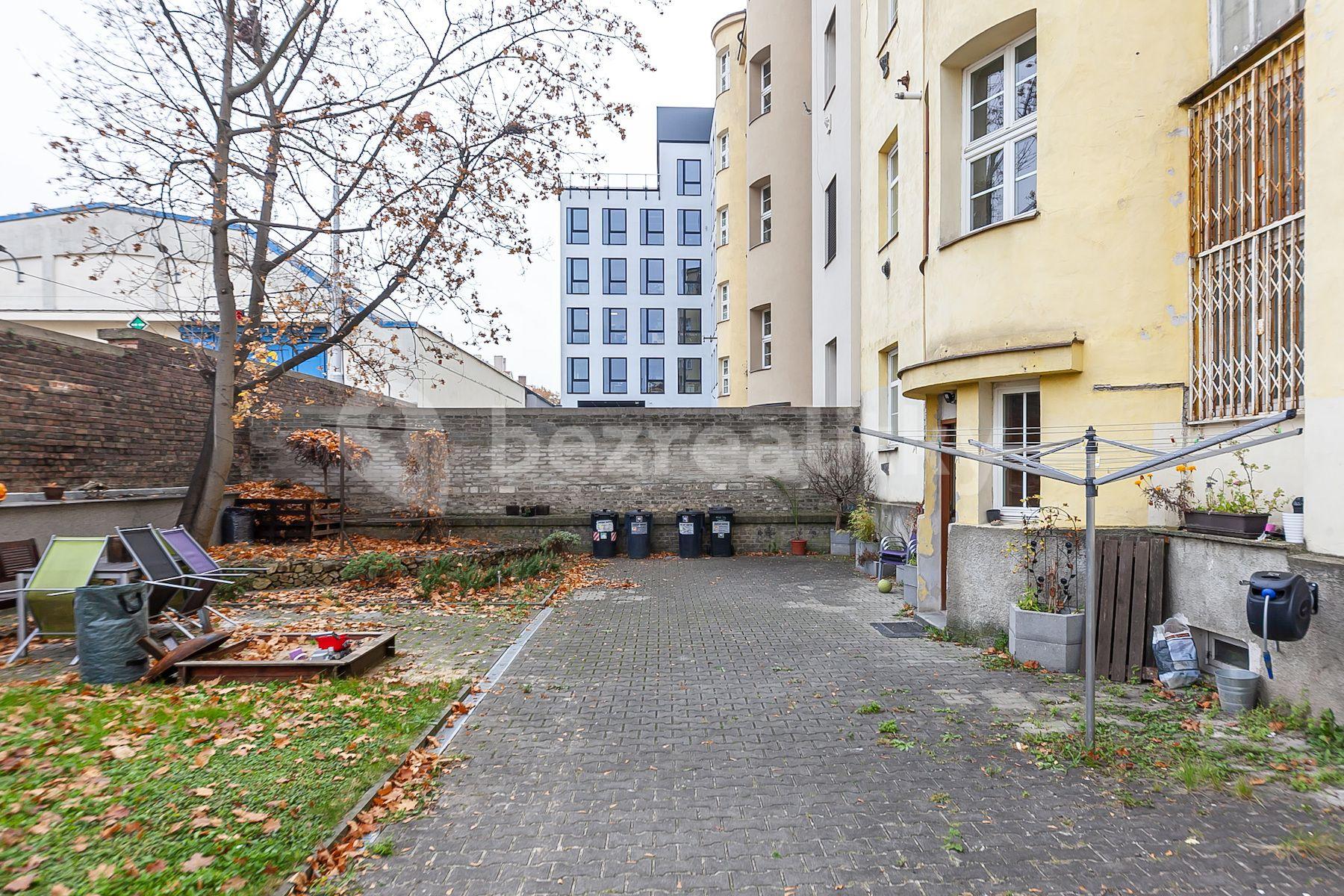 Prodej bytu 2+kk 54 m², 5. května, Praha, Praha