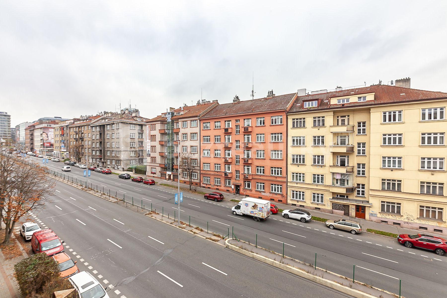 Prodej bytu 2+kk 54 m², 5. května, Praha, Praha