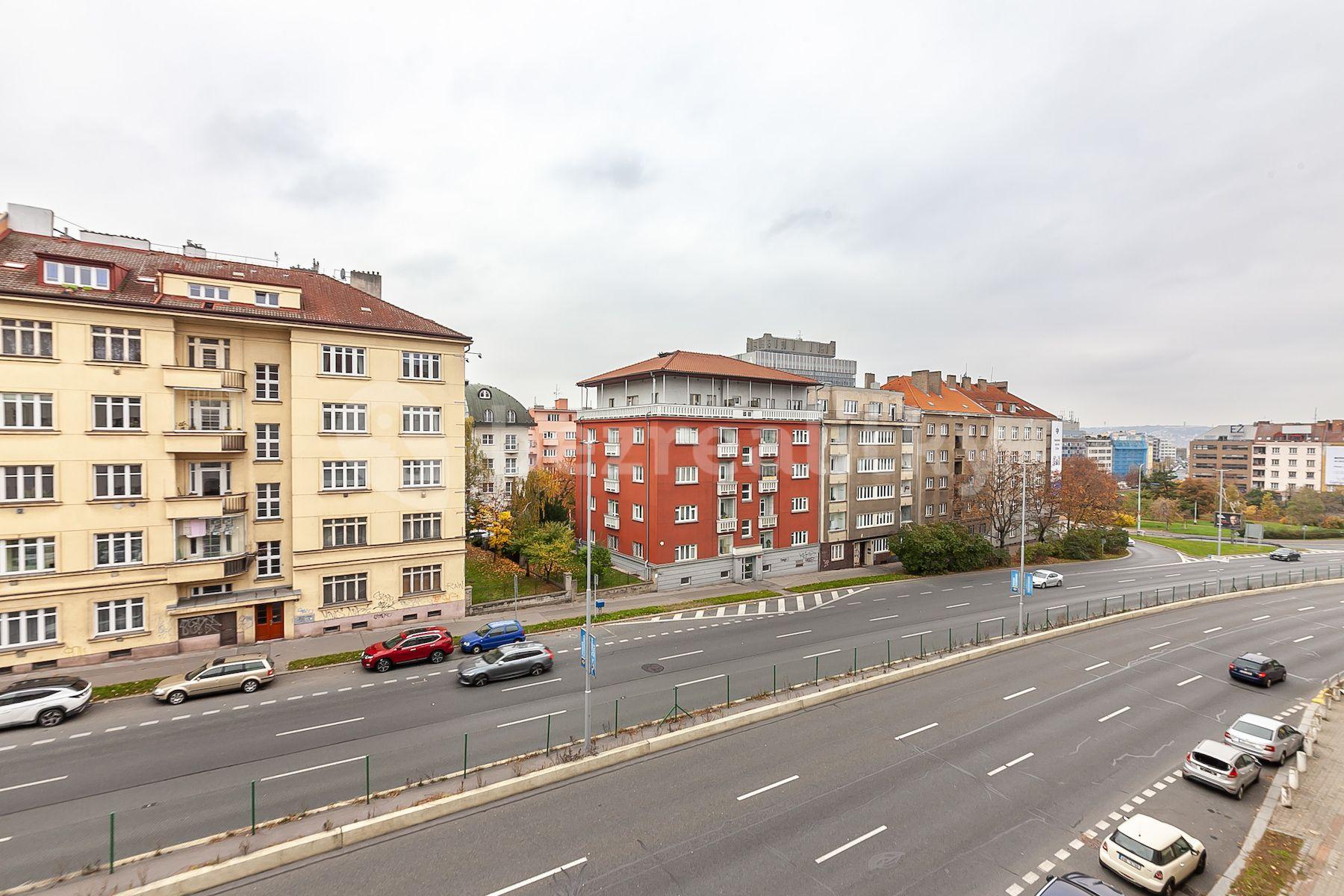 Prodej bytu 2+kk 54 m², 5. května, Praha, Praha