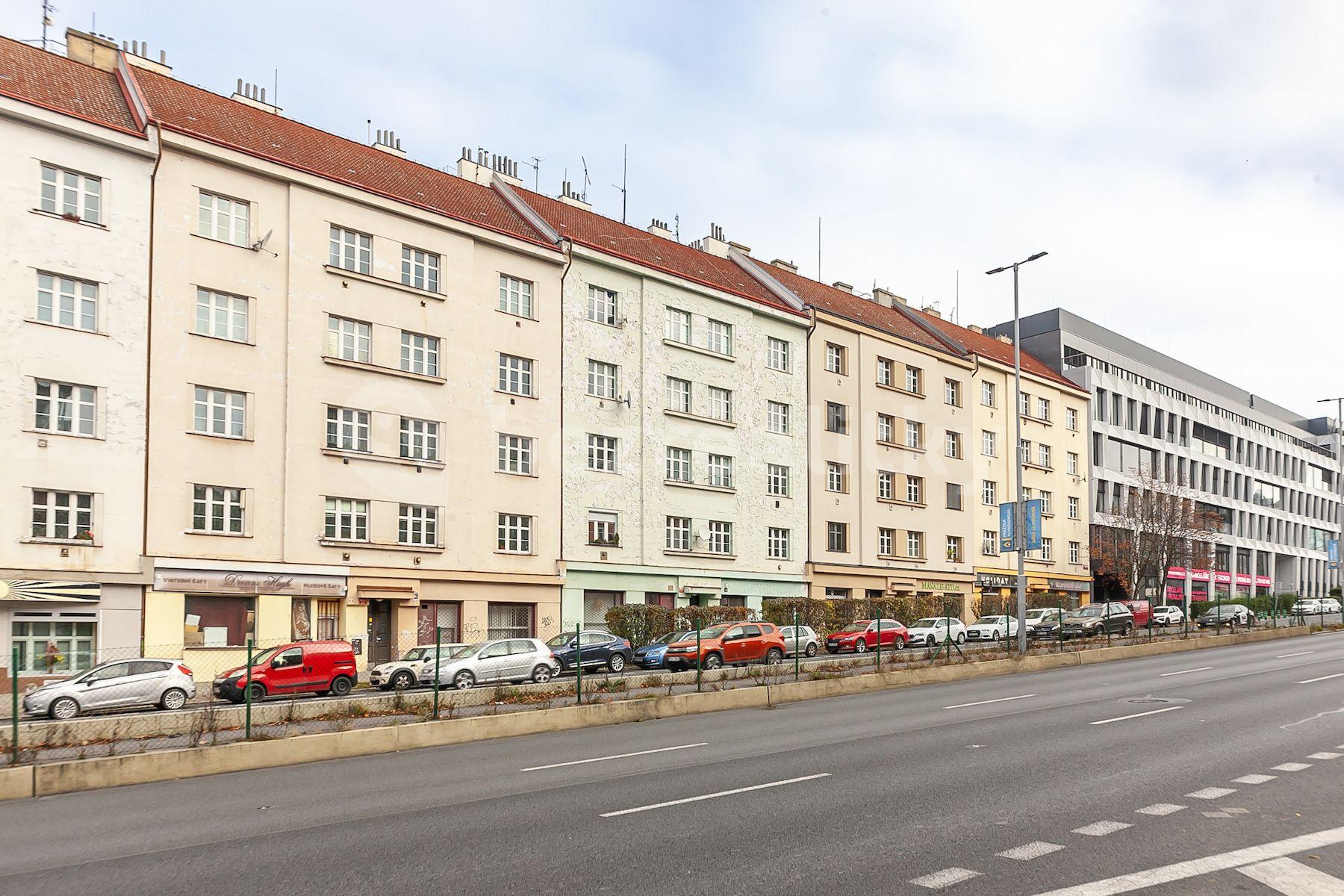 Prodej bytu 2+kk 54 m², 5. května, Praha, Praha