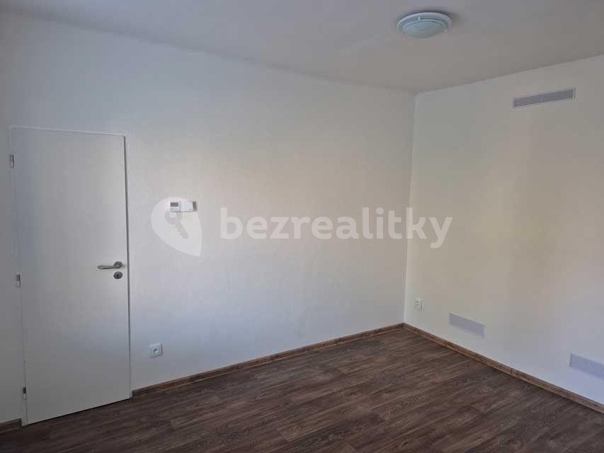 Pronájem bytu 1+kk 40 m², 28. října, Nymburk, Středočeský kraj