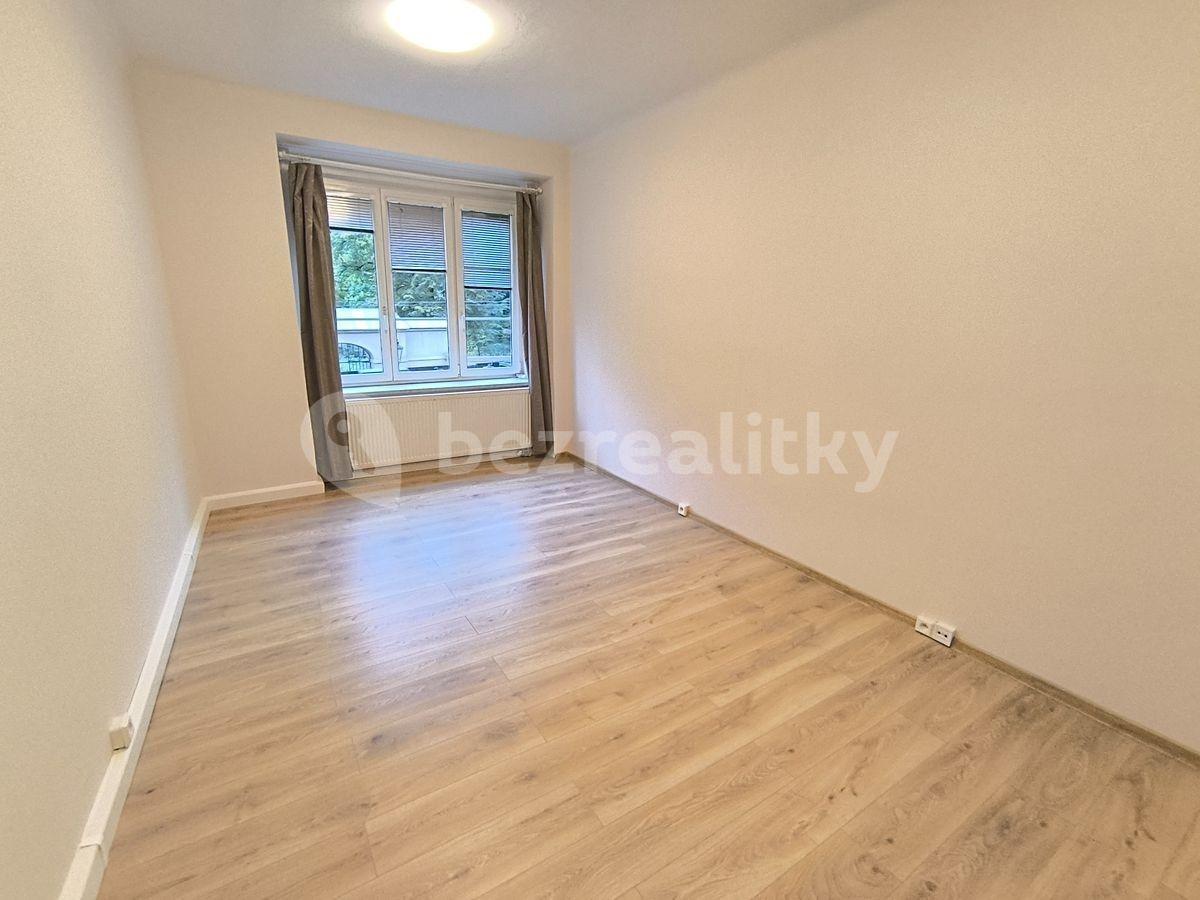 Pronájem bytu 3+kk 62 m², Plzeňská, Praha, Praha