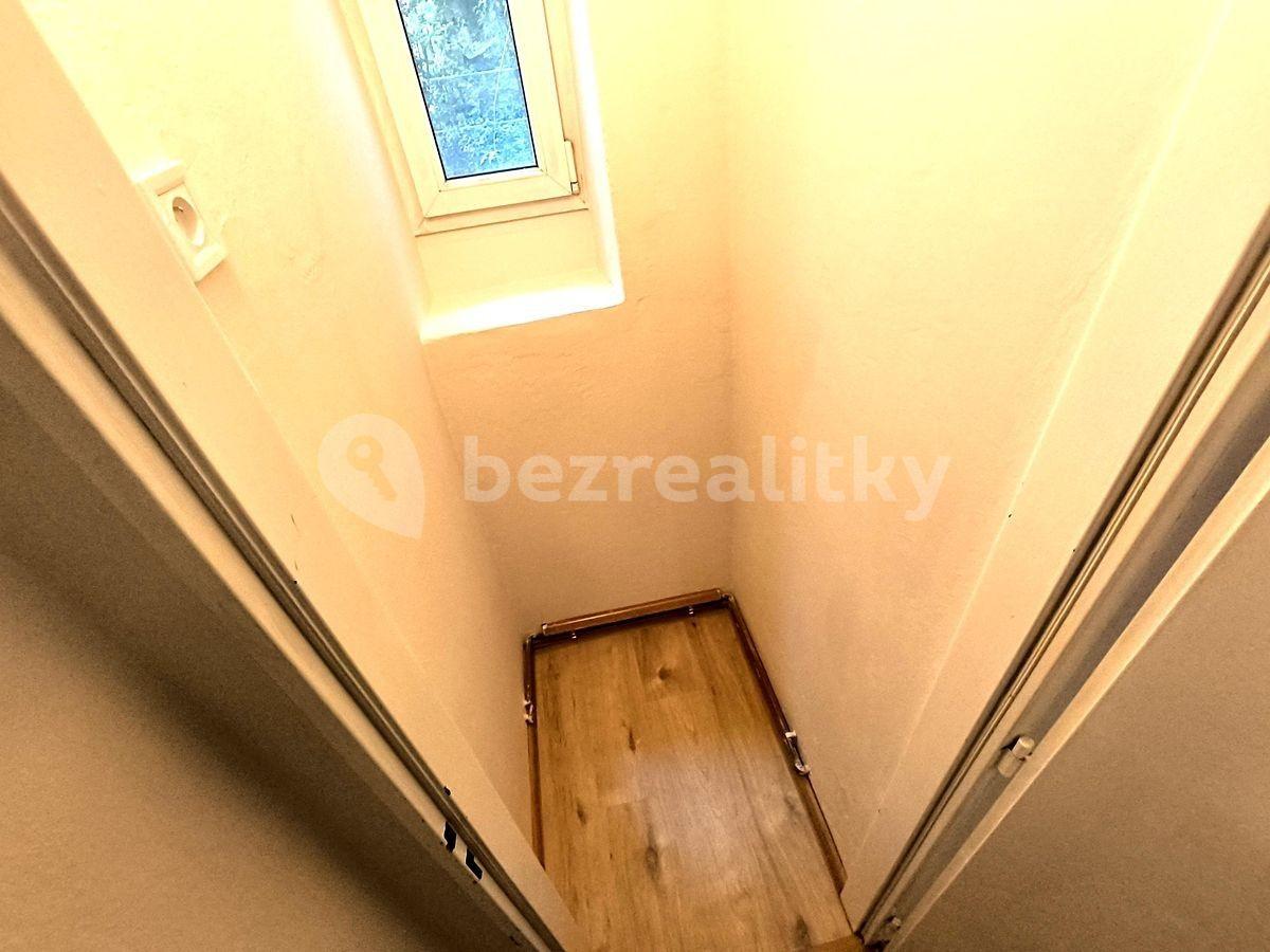 Pronájem bytu 3+kk 62 m², Plzeňská, Praha, Praha