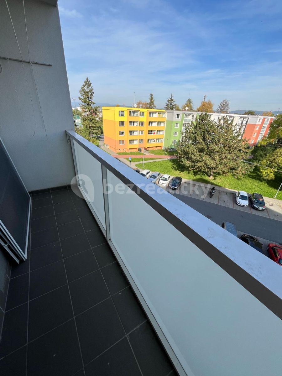 Pronájem bytu 3+1 70 m², Dukelská, Uničov, Olomoucký kraj