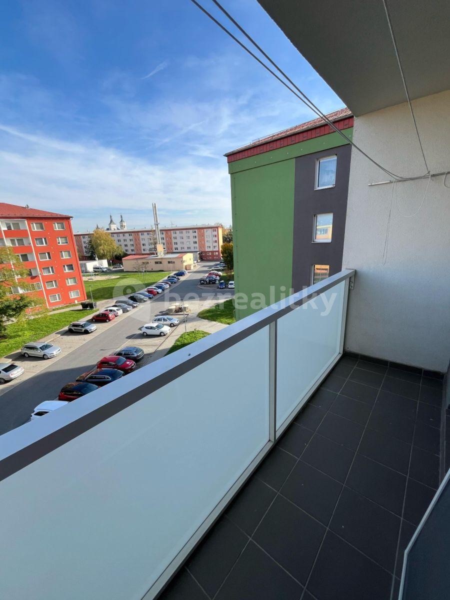 Pronájem bytu 3+1 70 m², Dukelská, Uničov, Olomoucký kraj